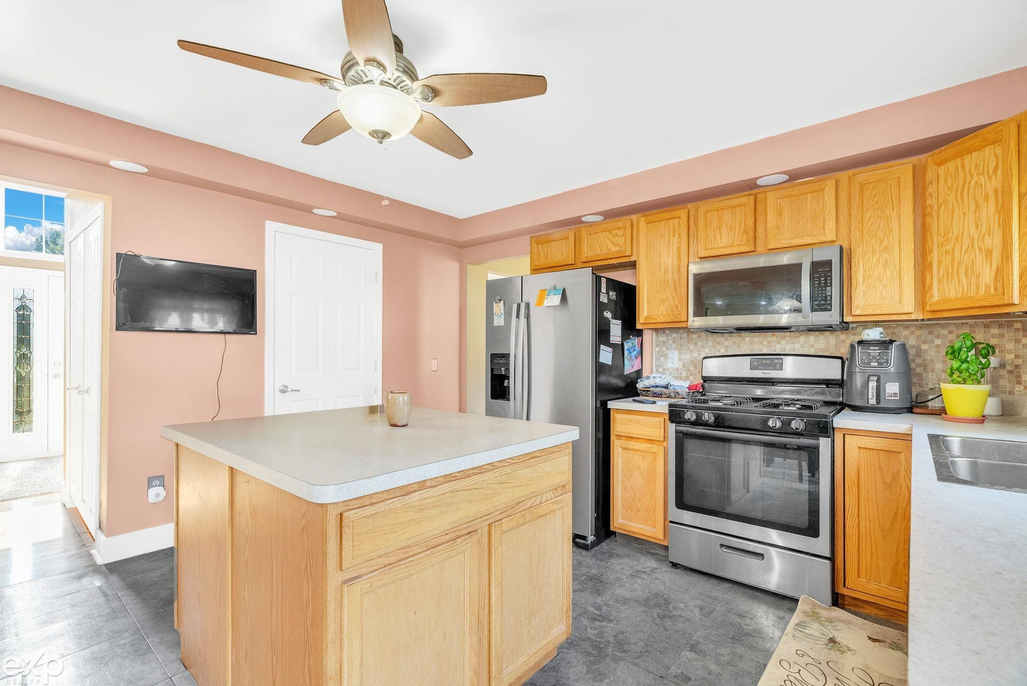 6438 Lupin Court, Ypsilanti, MI 48197 — Photo 12
