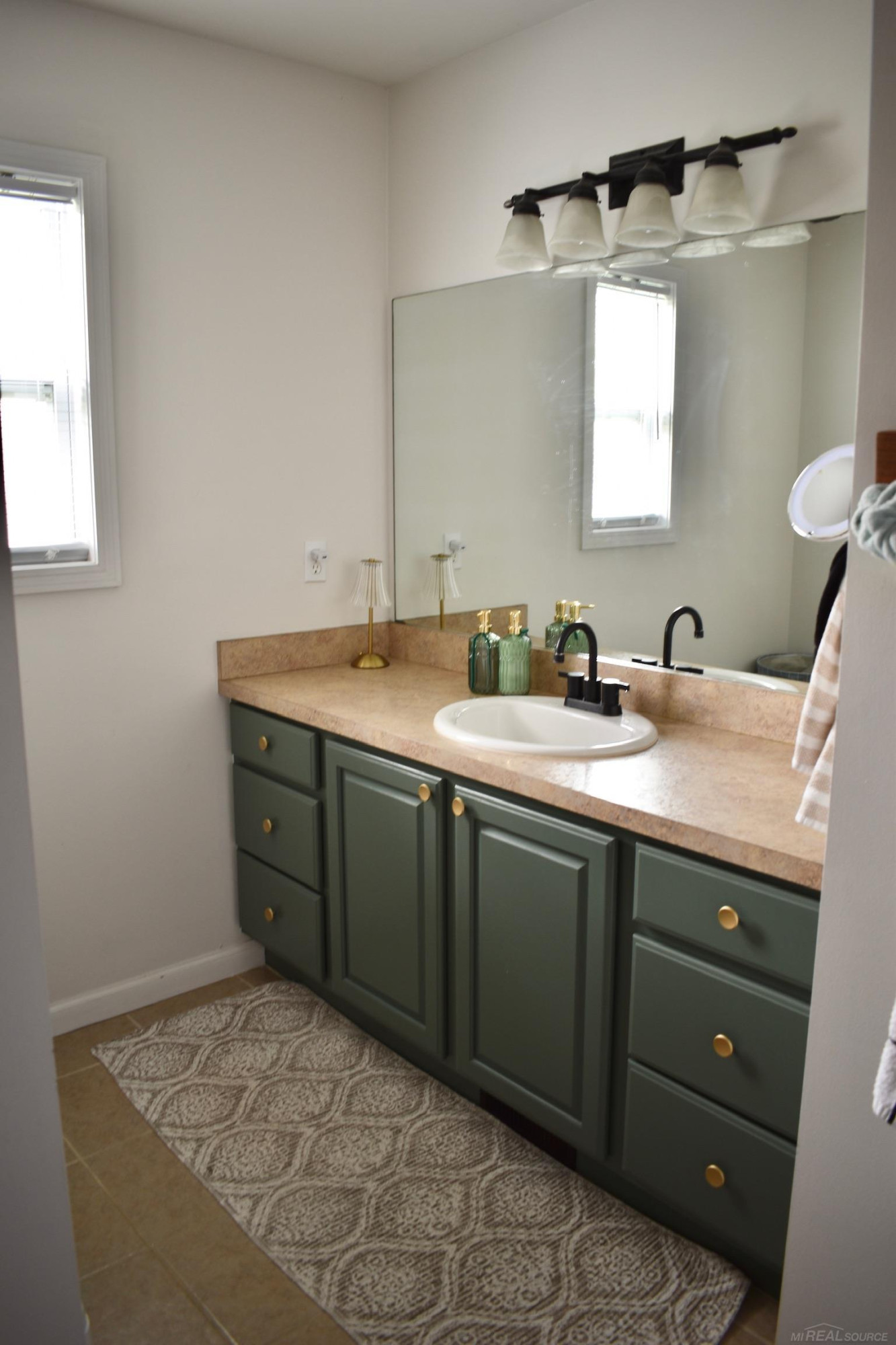 3451 Amber Oaks Drive, Howell, MI 48855 — Photo 21