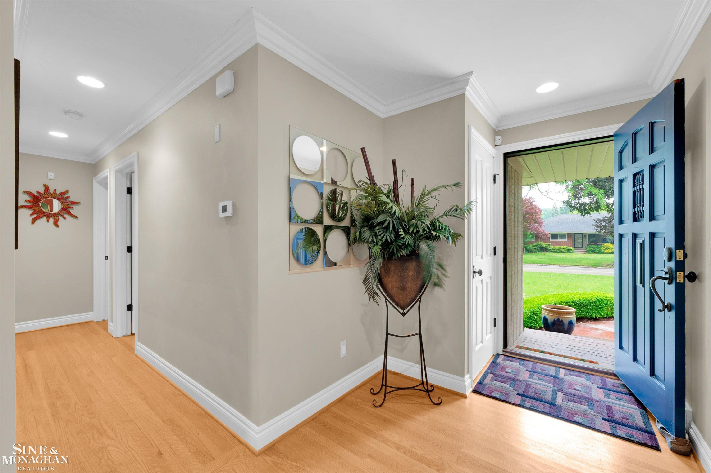 45 Crestwood Drive, Grosse Pointe Shores, MI 48236 — Photo 4