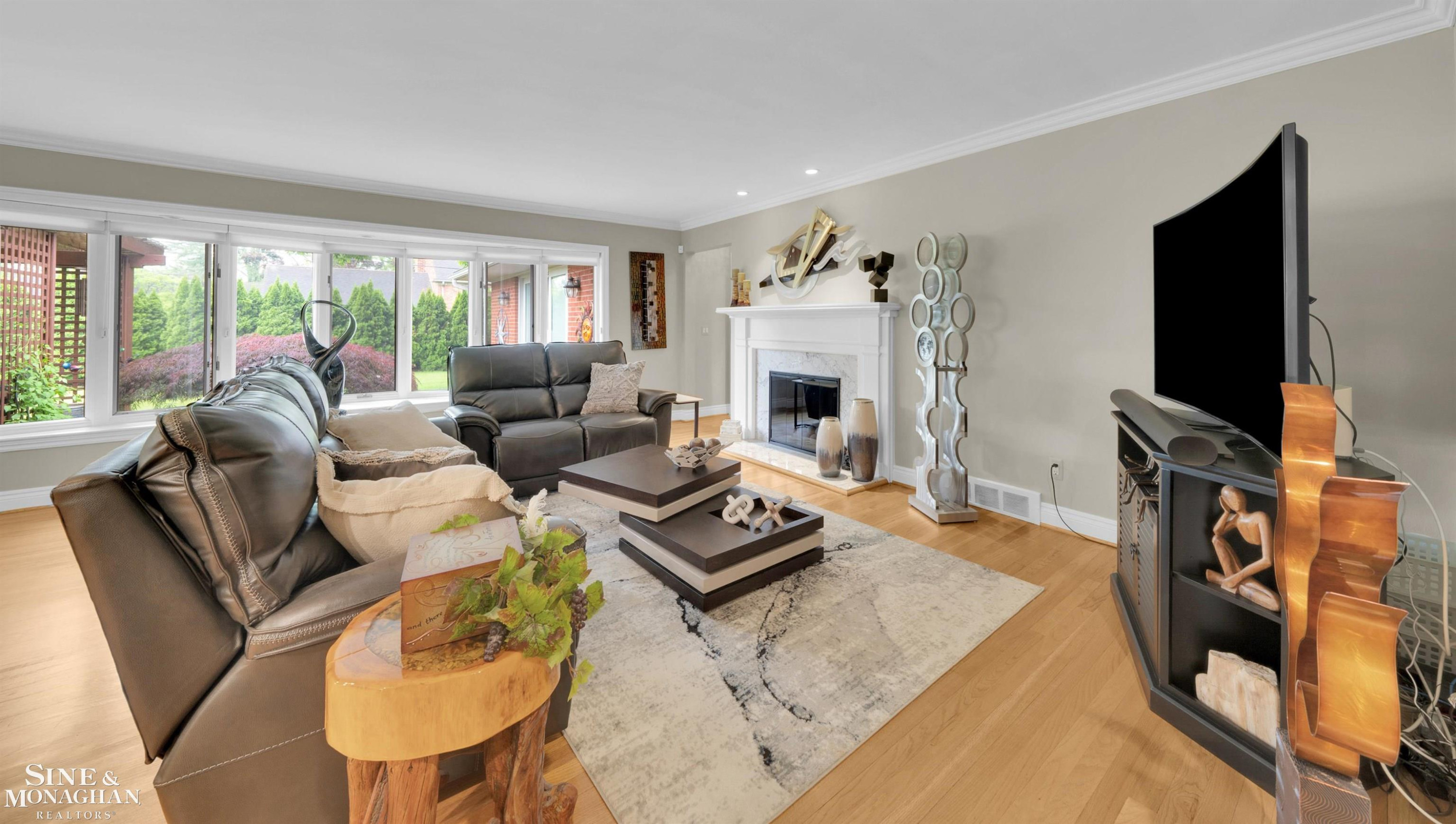 45 Crestwood Drive, Grosse Pointe Shores, MI 48236 — Photo 5