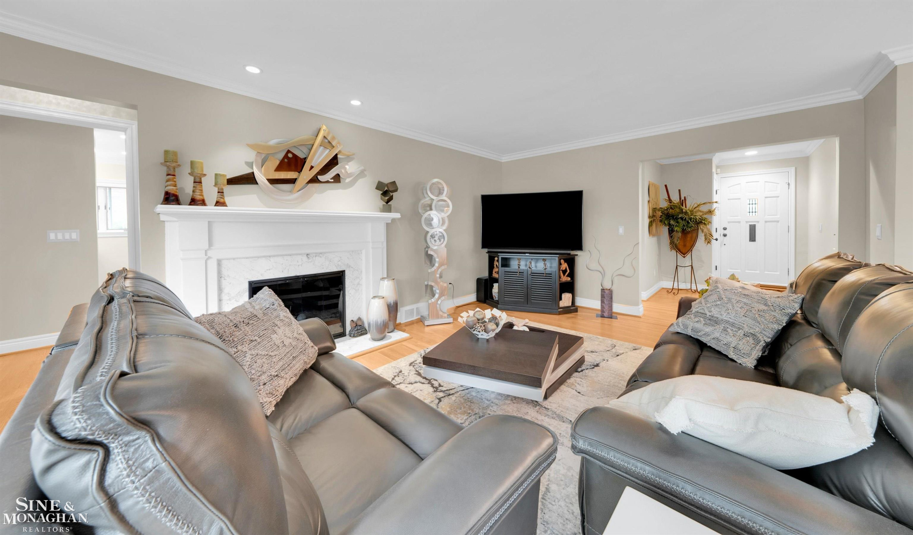 45 Crestwood Drive, Grosse Pointe Shores, MI 48236 — Photo 6