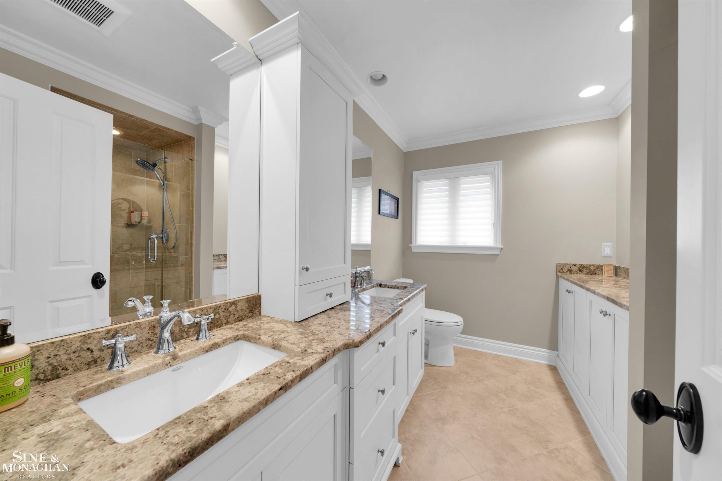 45 Crestwood Drive, Grosse Pointe Shores, MI 48236 — Photo 25