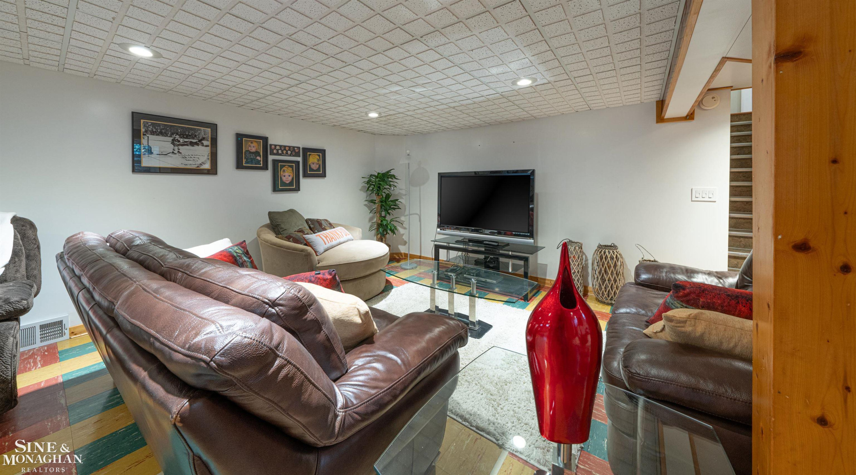 45 Crestwood Drive, Grosse Pointe Shores, MI 48236 — Photo 35