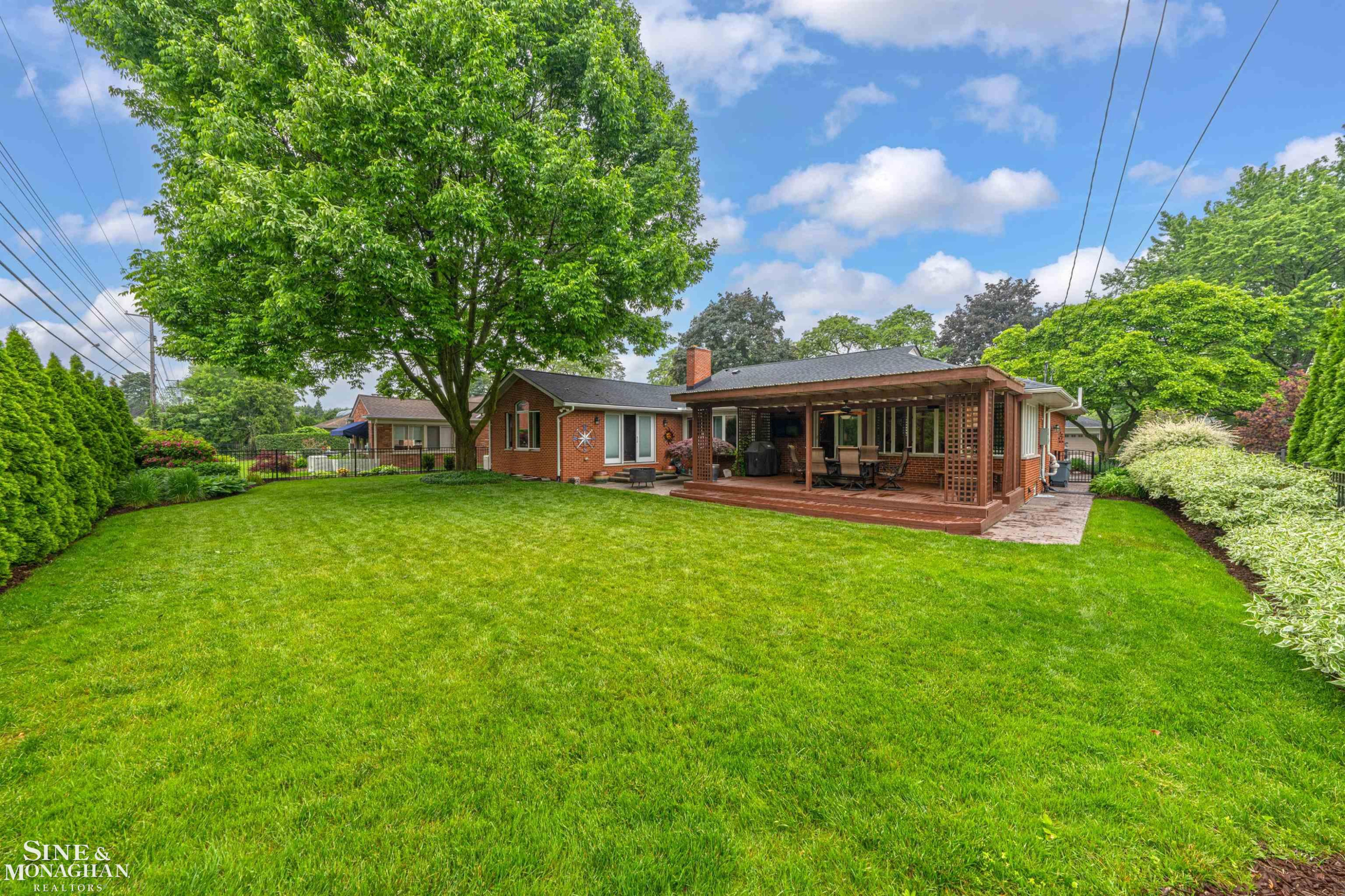 45 Crestwood Drive, Grosse Pointe Shores, MI 48236 — Photo 38