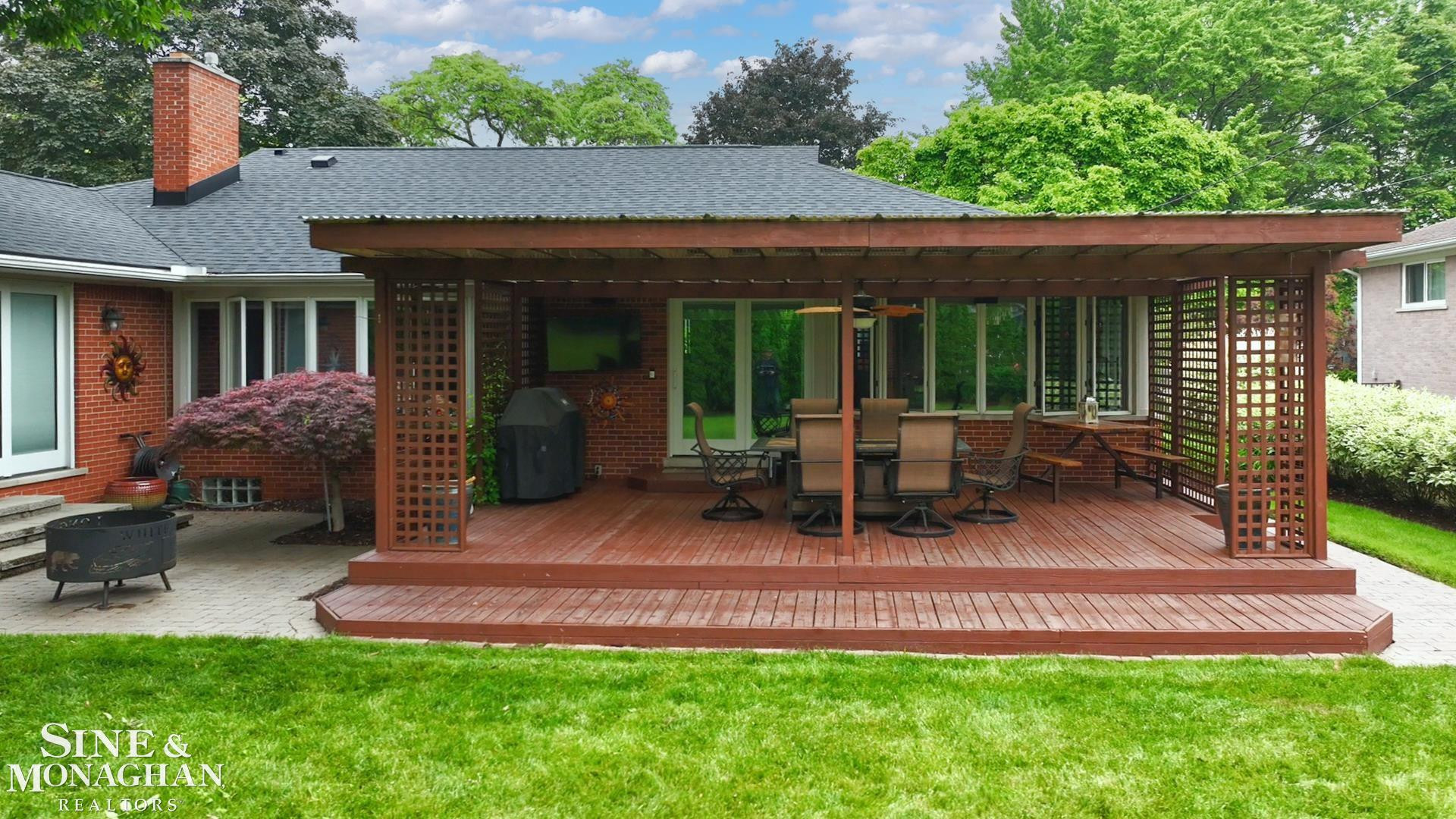 45 Crestwood Drive, Grosse Pointe Shores, MI 48236 — Photo 39