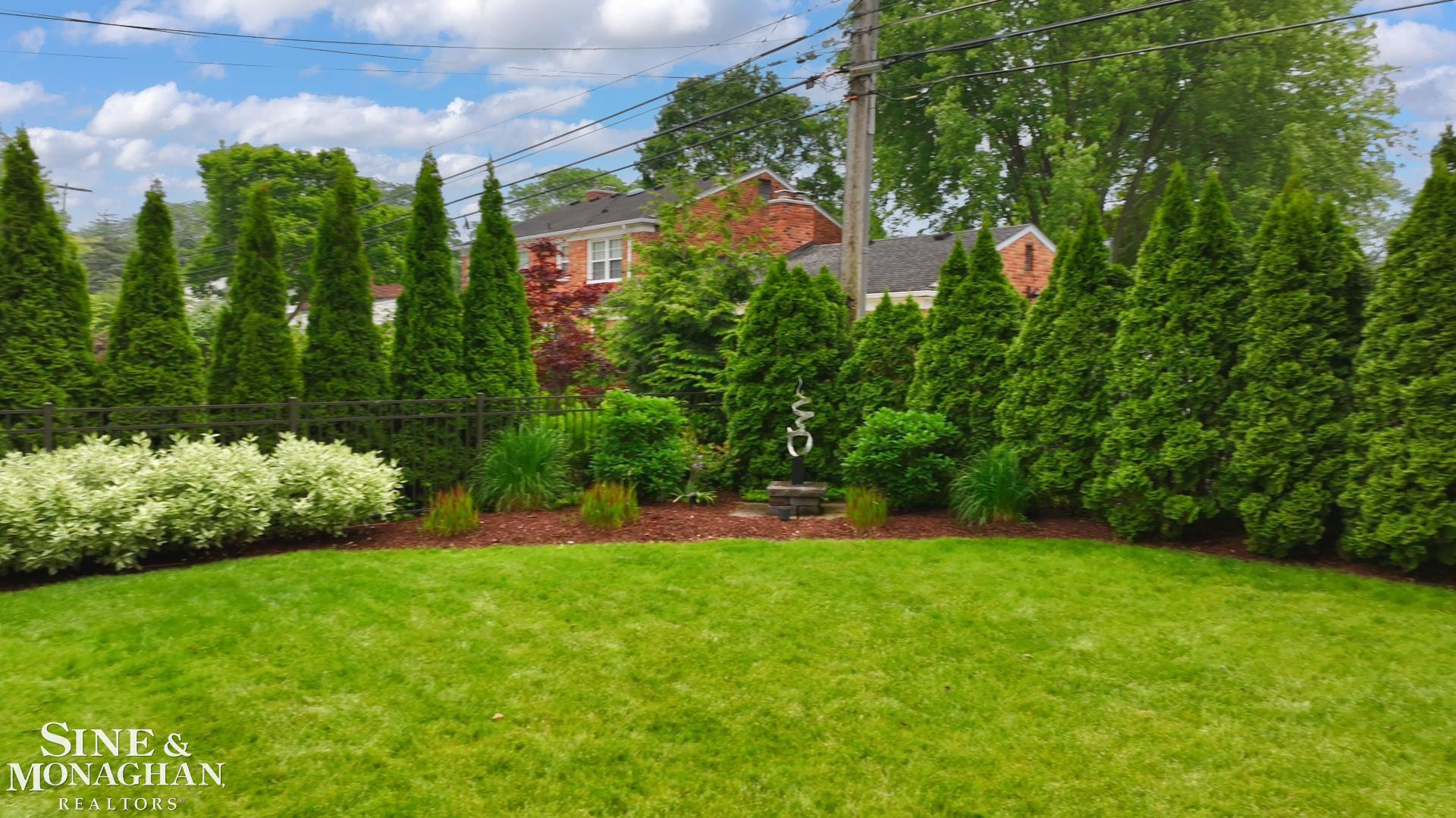 45 Crestwood Drive, Grosse Pointe Shores, MI 48236 — Photo 51