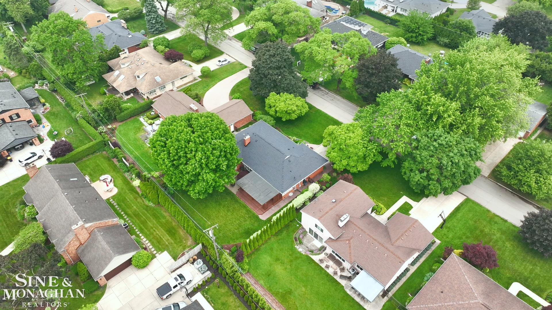 45 Crestwood Drive, Grosse Pointe Shores, MI 48236 — Photo 62