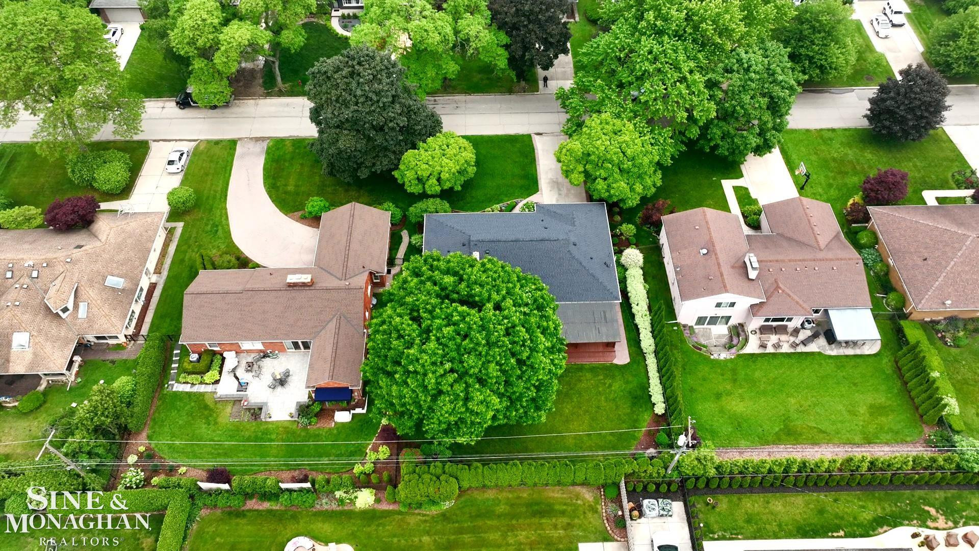 45 Crestwood Drive, Grosse Pointe Shores, MI 48236 — Photo 65