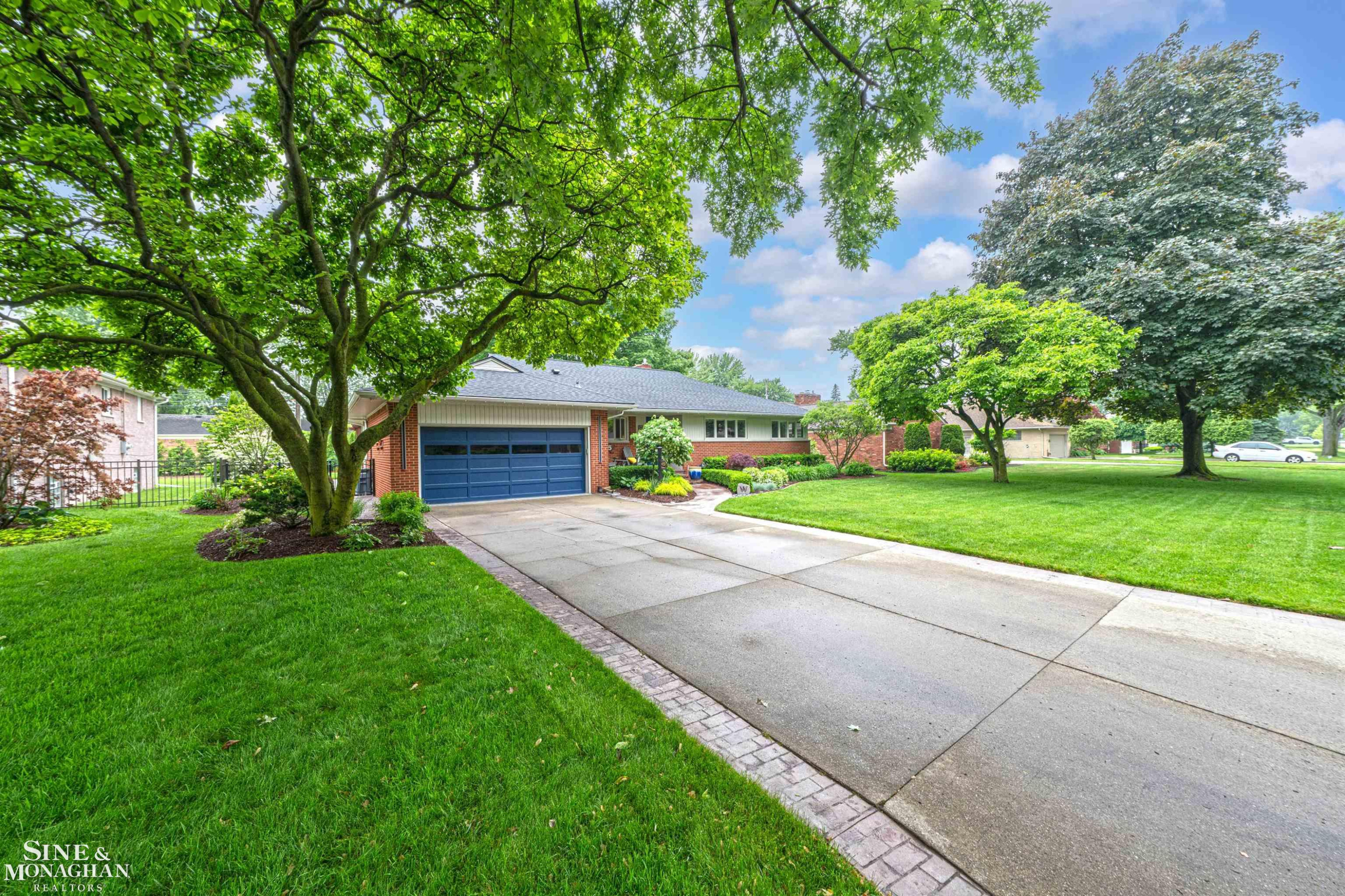 45 Crestwood Drive, Grosse Pointe Shores, MI 48236 — Photo 71