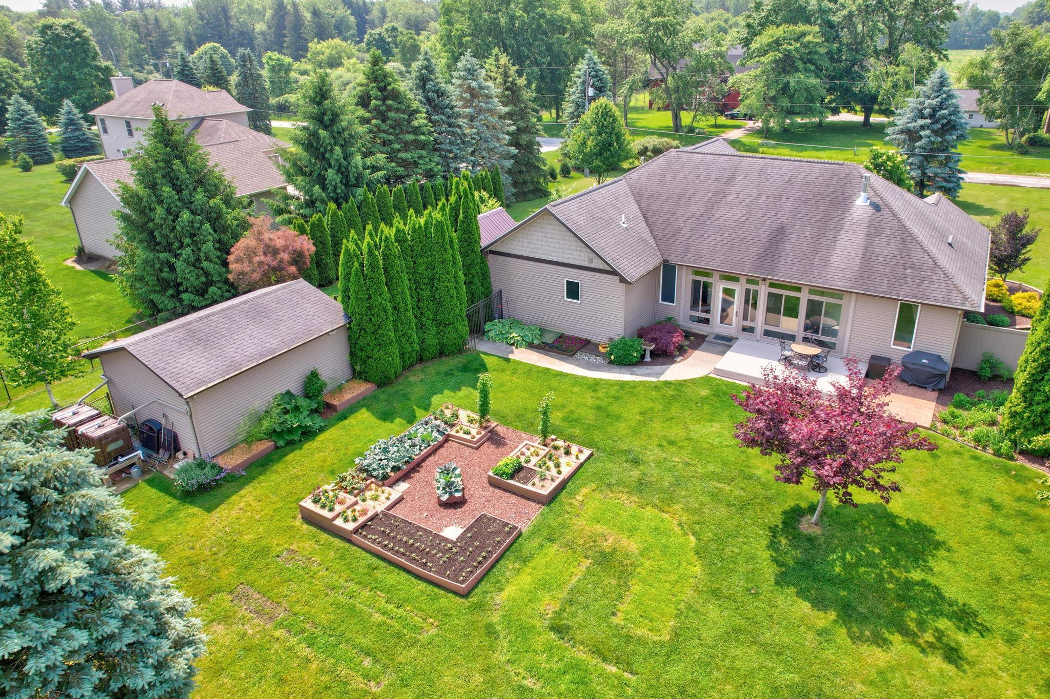 10317 Lange Road, Birch Run, MI 48415 — Photo 71