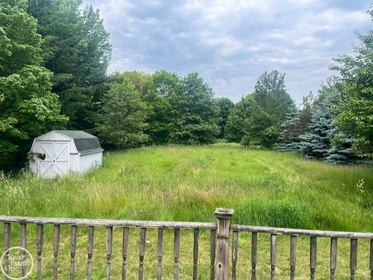 8953 Bricker Road, MI 48006 — Photo 21