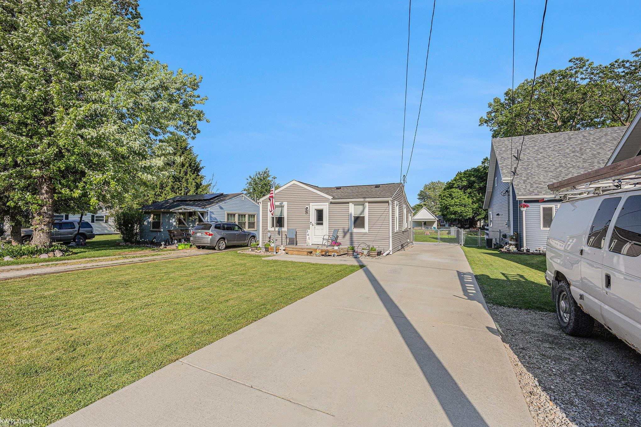 361 Walnut Drive, MI — Photo 5