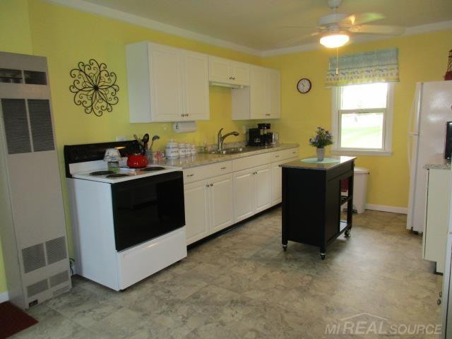 4804 N Lakeshore Road, Deckerville, MI 48427 — Photo 6