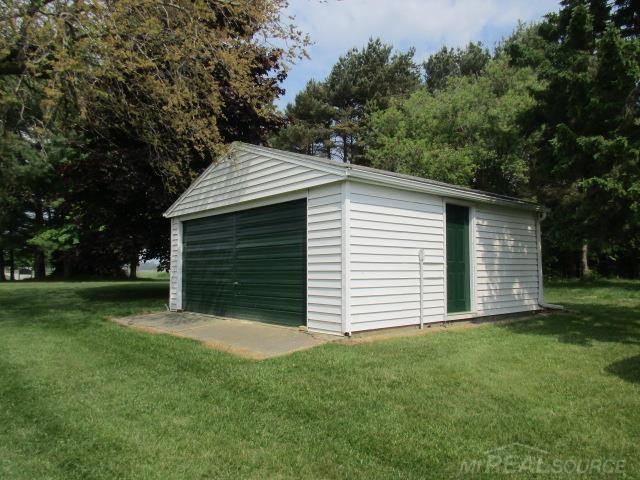 4804 N Lakeshore Road, Deckerville, MI 48427 — Photo 28