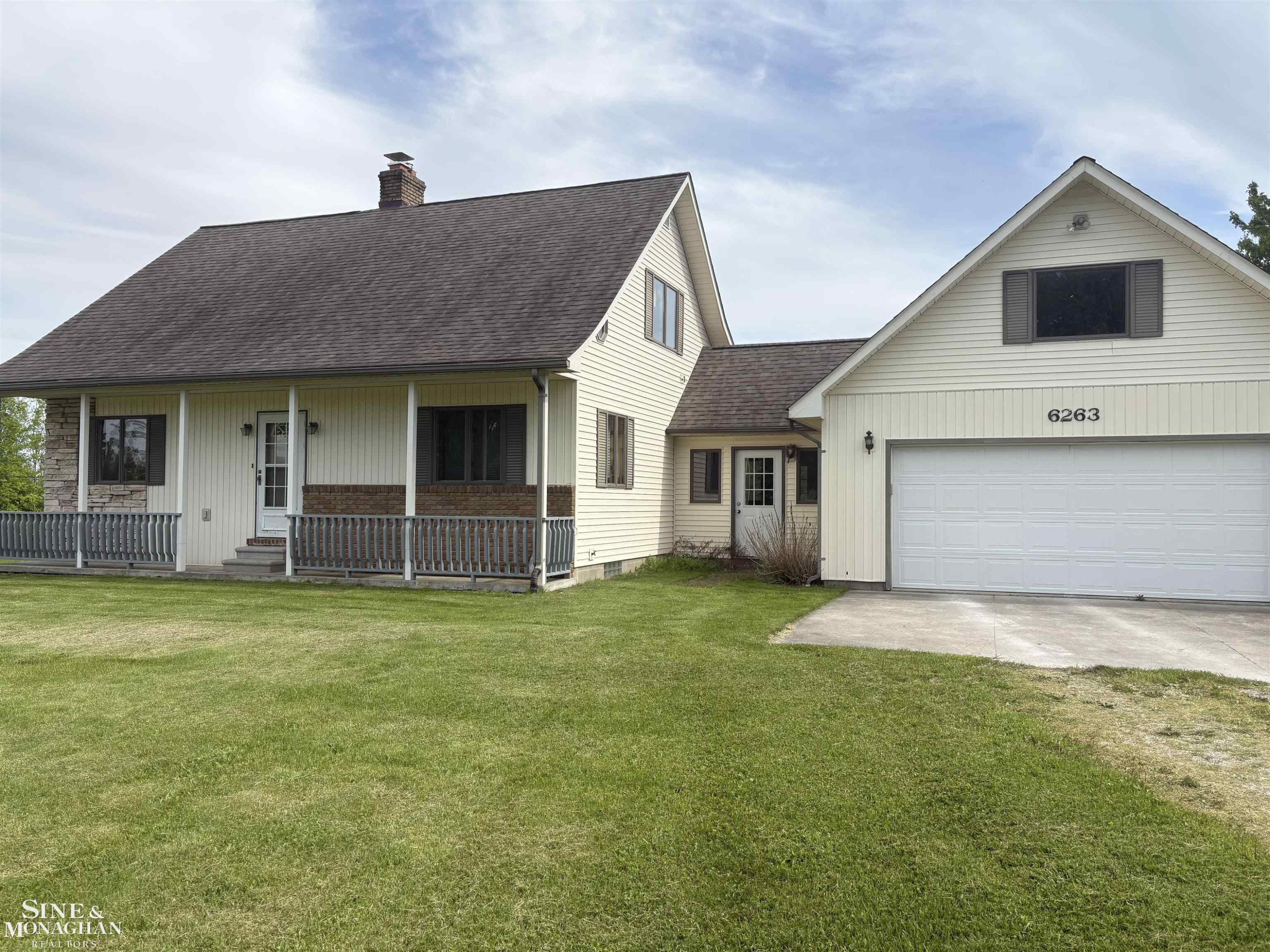6263 Lindsey Road, MI — front exterior