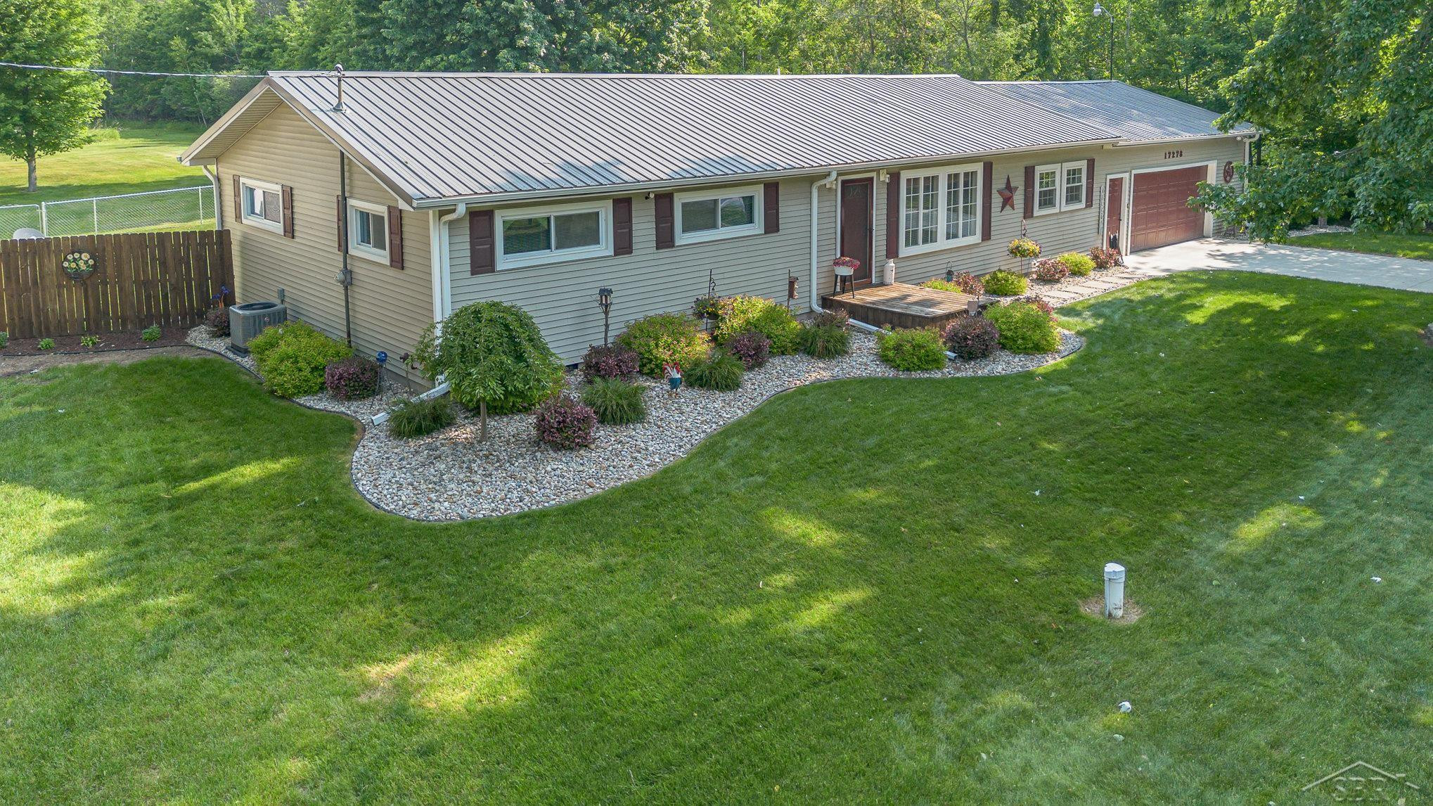 17278 Roosevelt Road, Hemlock, MI 48626 — Photo 2