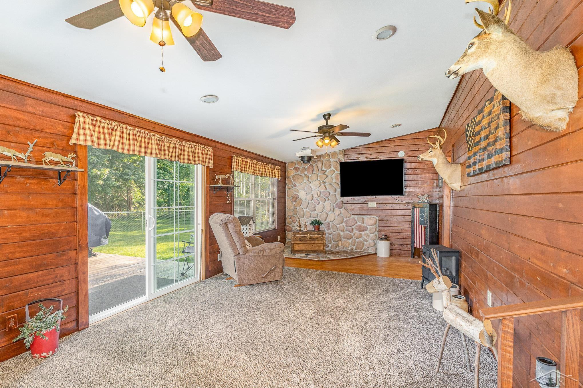 17278 Roosevelt Road, Hemlock, MI 48626 — Photo 10
