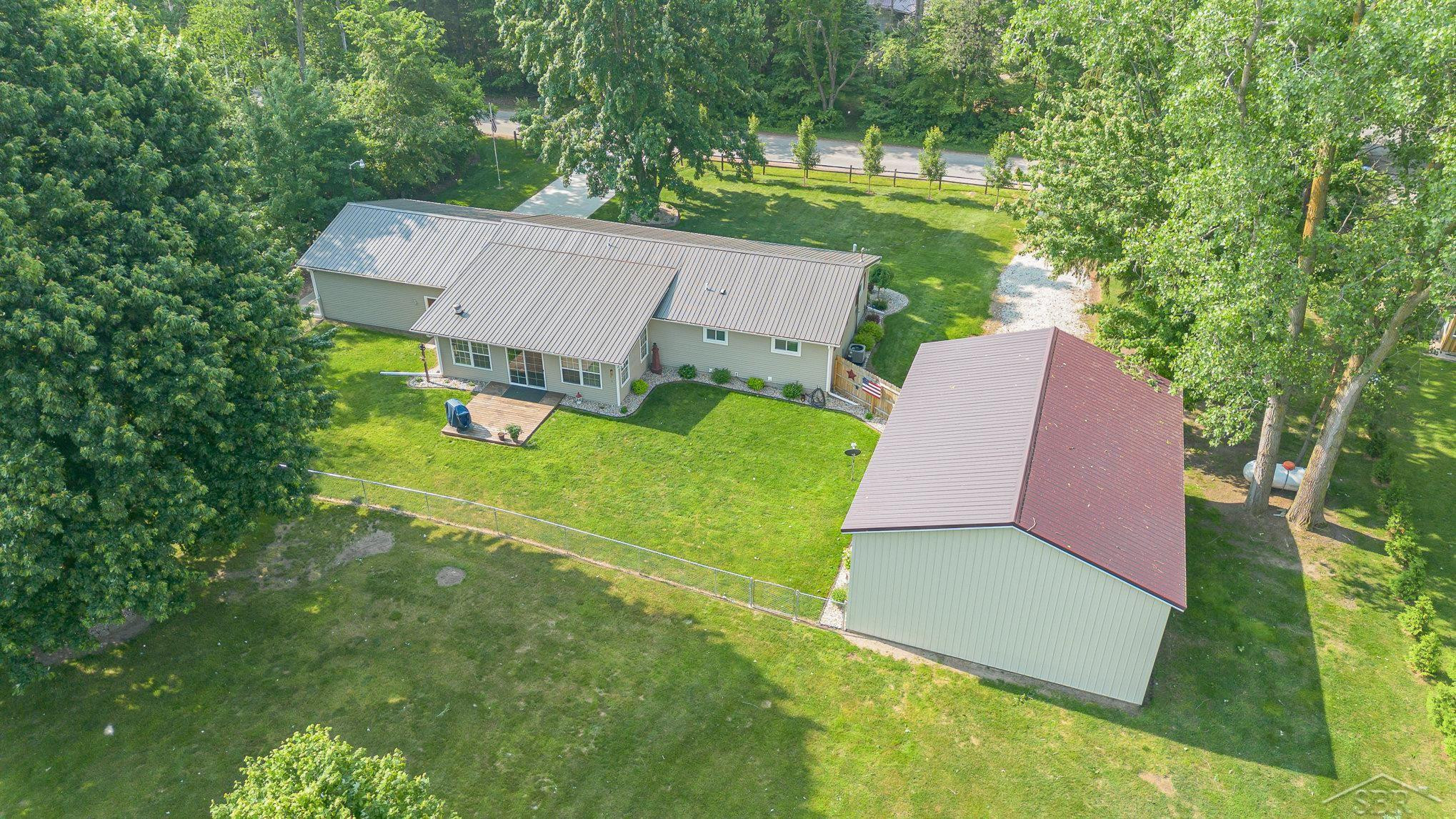 17278 Roosevelt Road, Hemlock, MI 48626 — Photo 20