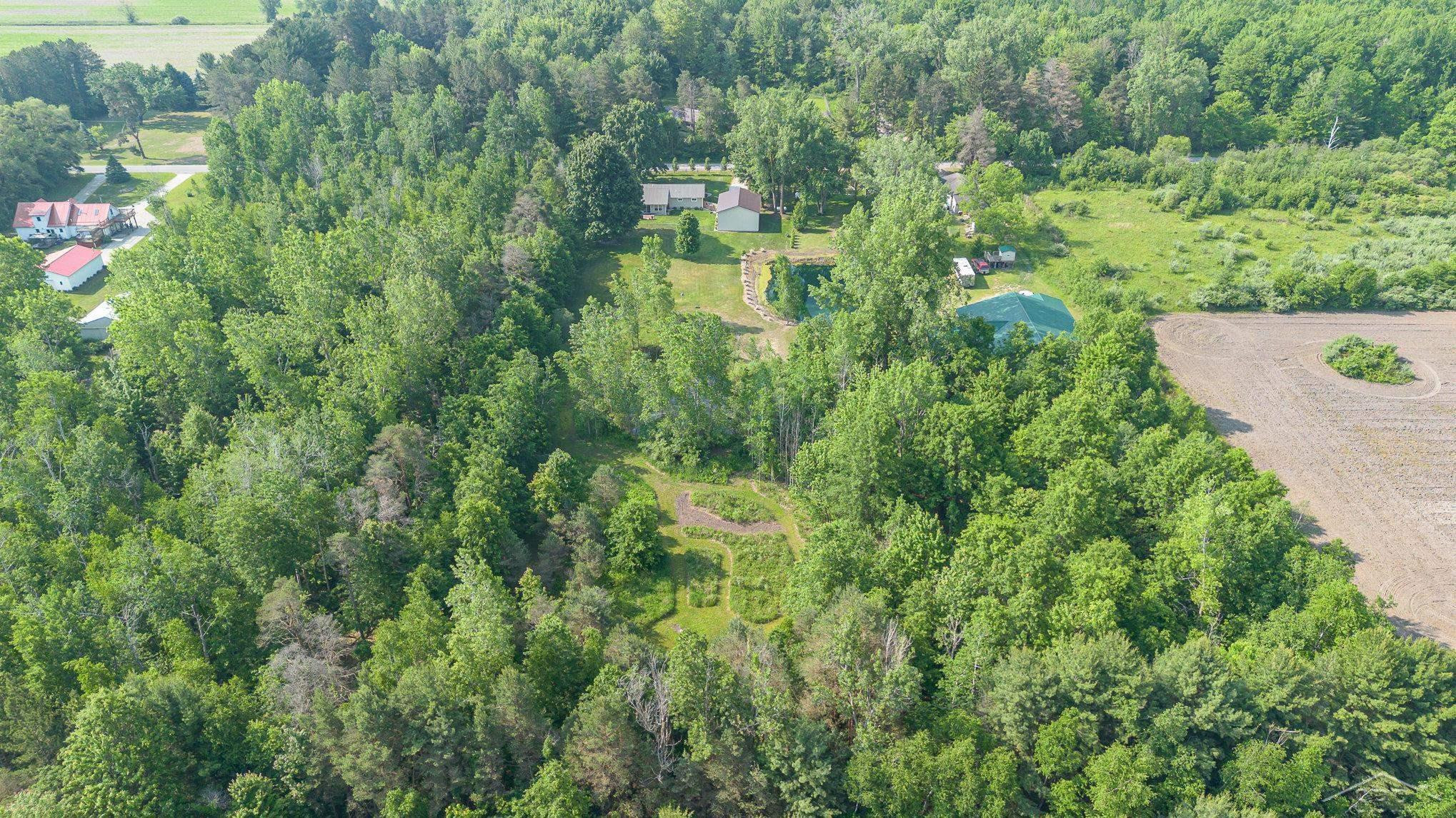 17278 Roosevelt Road, Hemlock, MI 48626 — Photo 22
