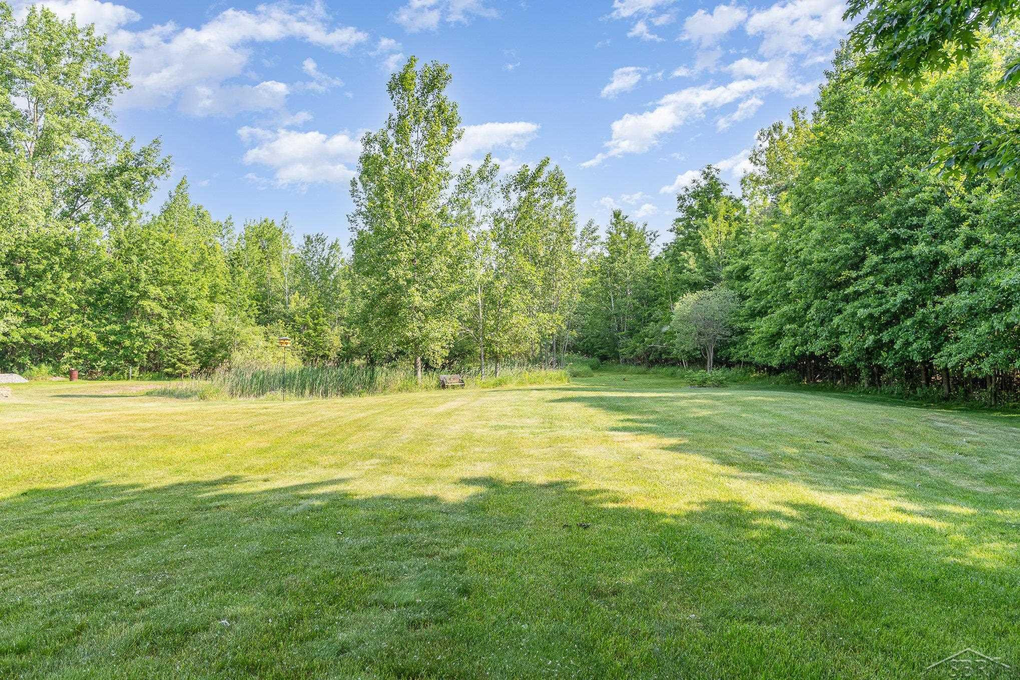 17278 Roosevelt Road, Hemlock, MI 48626 — Photo 23