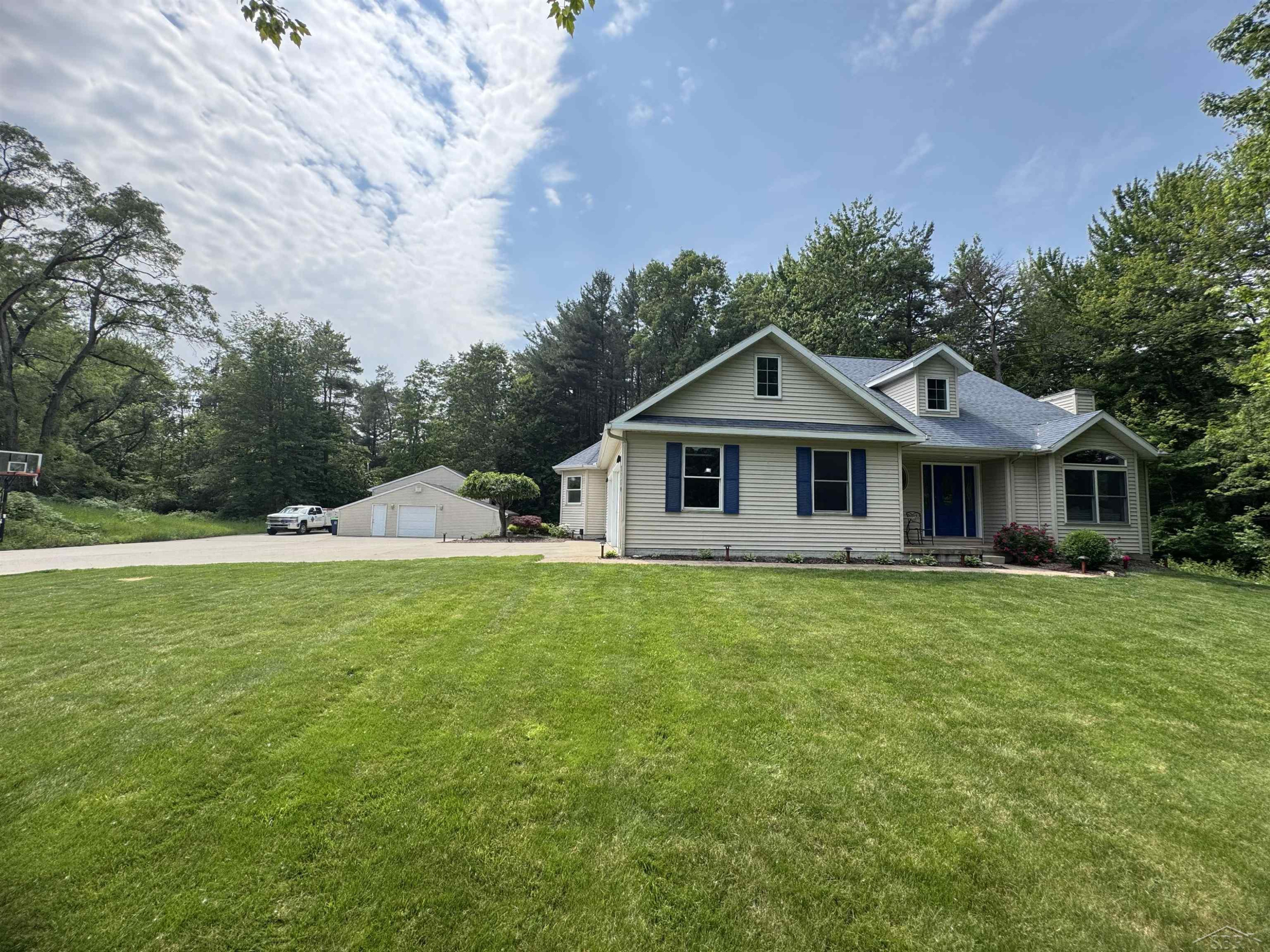 7170 S GRAHAM Road, Saint Charles, MI 48655 — Photo 3