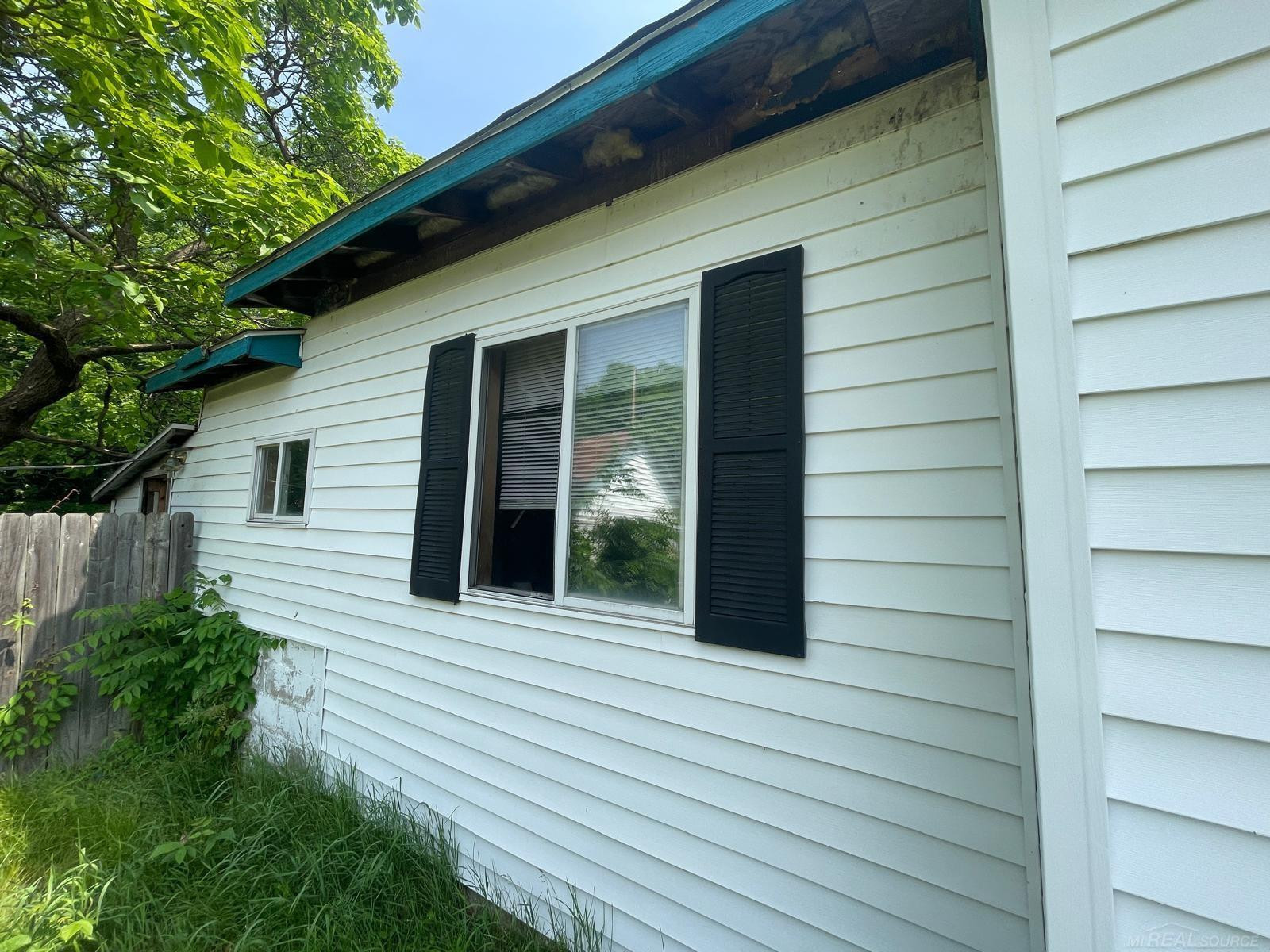 205 E Saint Marys Street, Decatur, MI — Photo 25