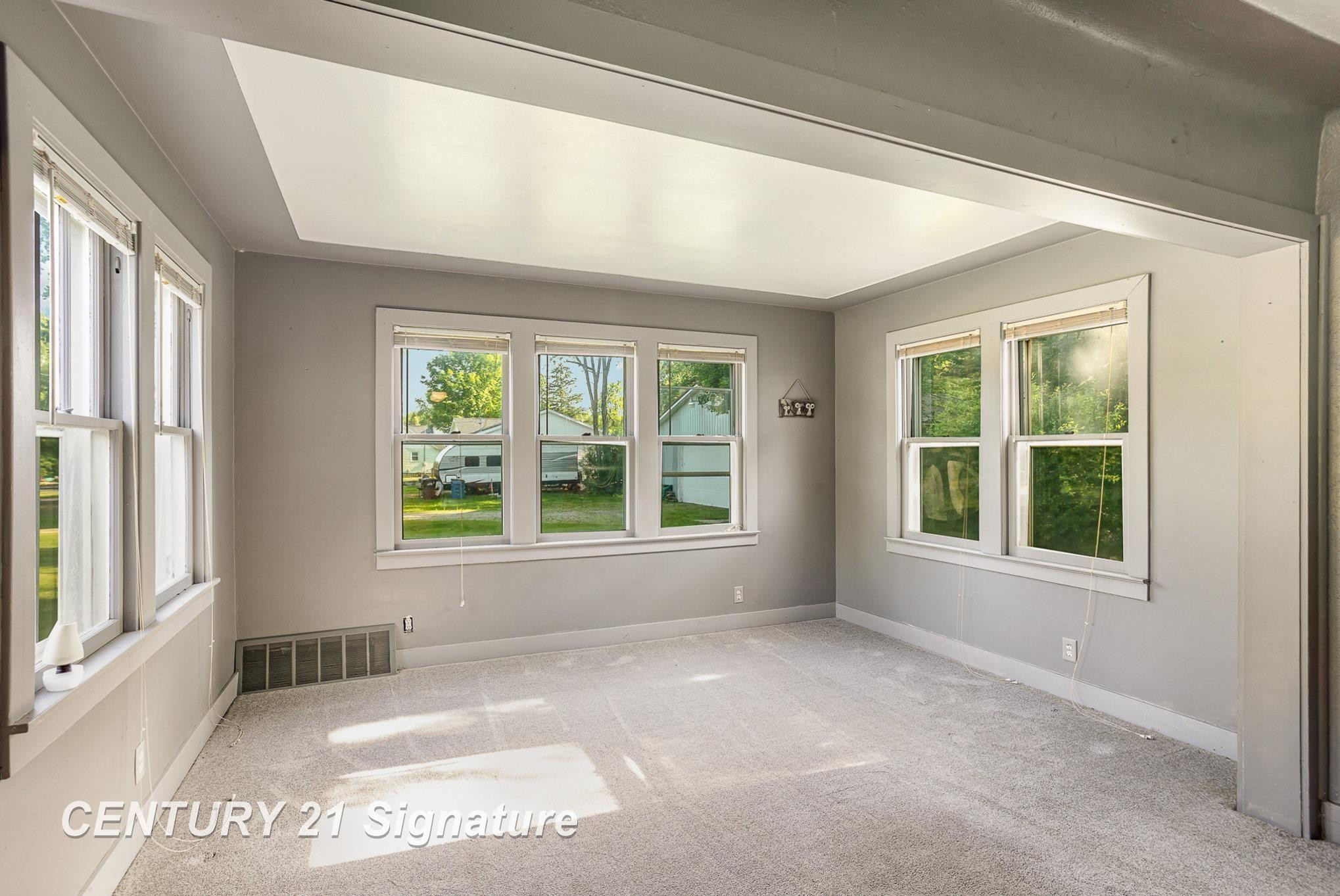 125 N Homer Road, Midland, MI 48640 — Photo 5