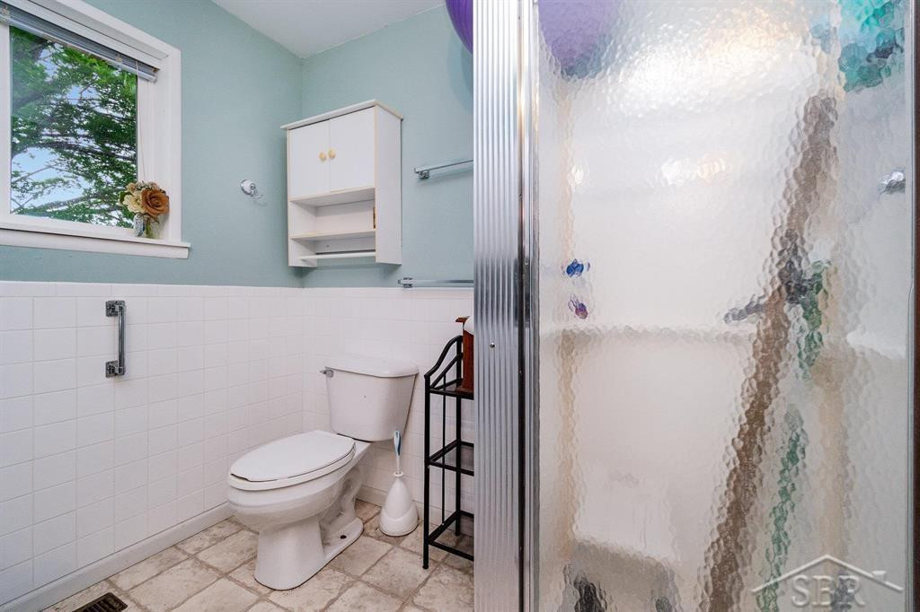 2750 S Carter Road, Auburn, MI 48611 — Photo 16