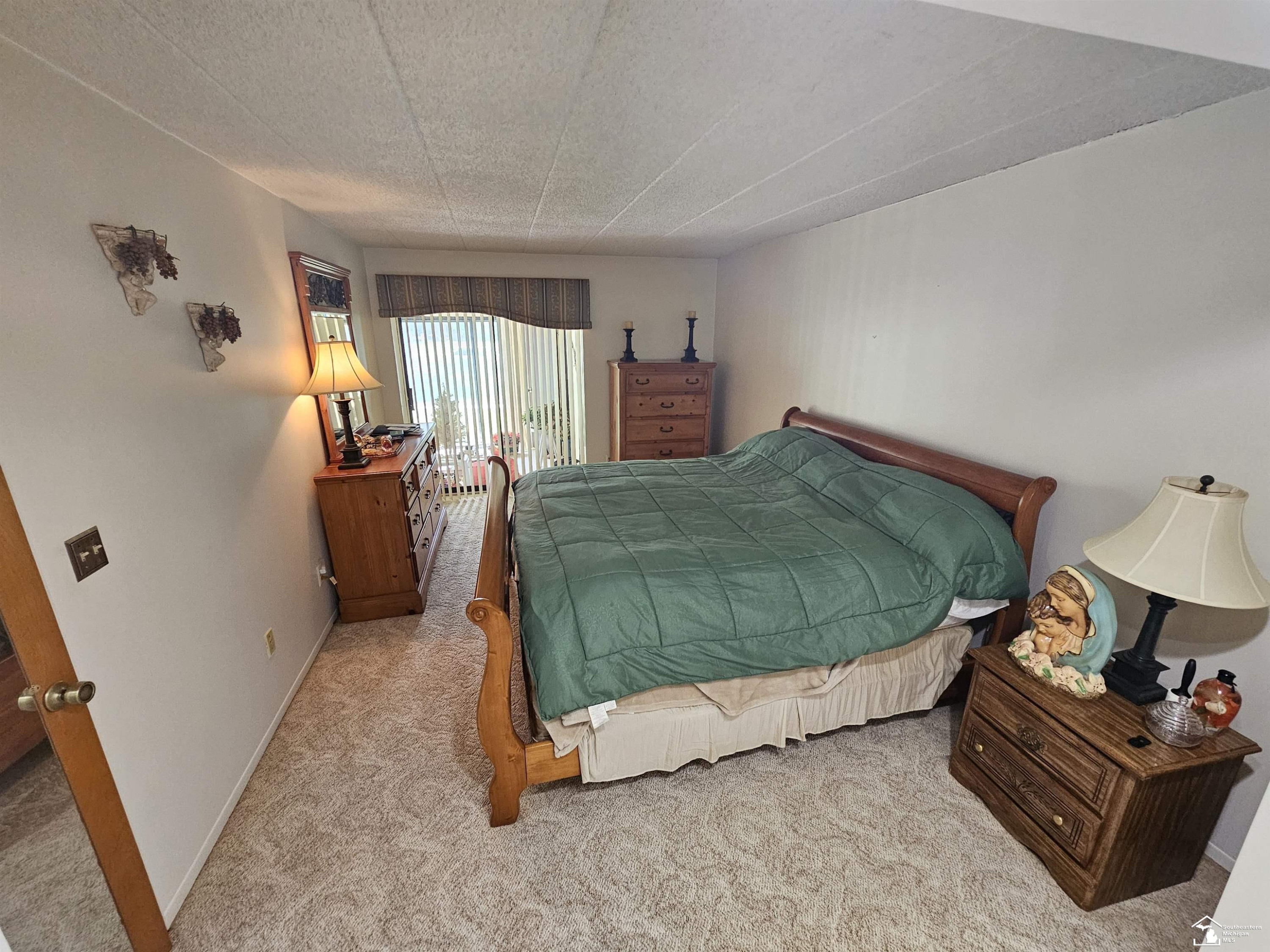 18145 University Park Drive, Livonia, MI 48152 — Photo 7