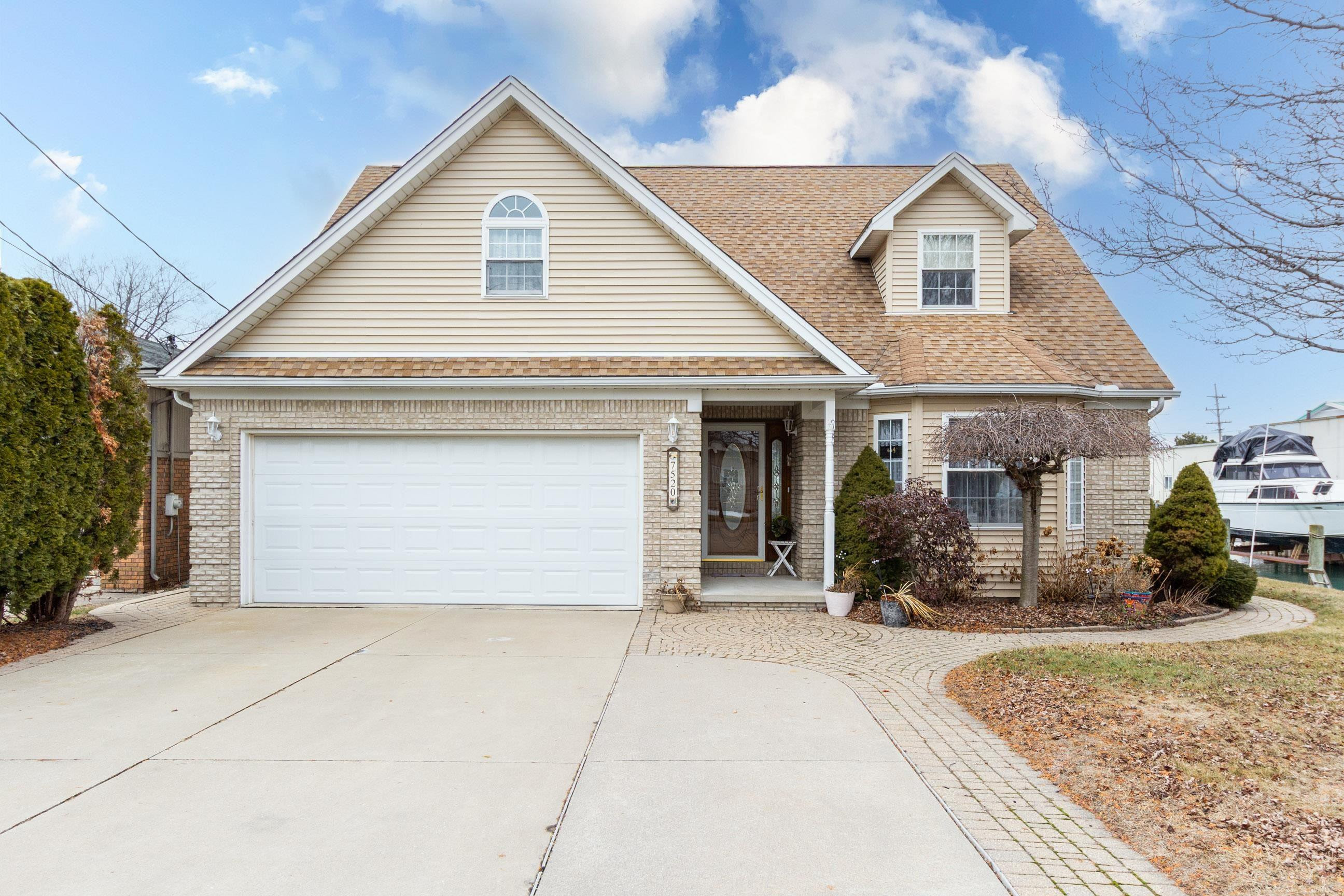 7520 Colony Drive, Algonac, MI 48001 — front exterior