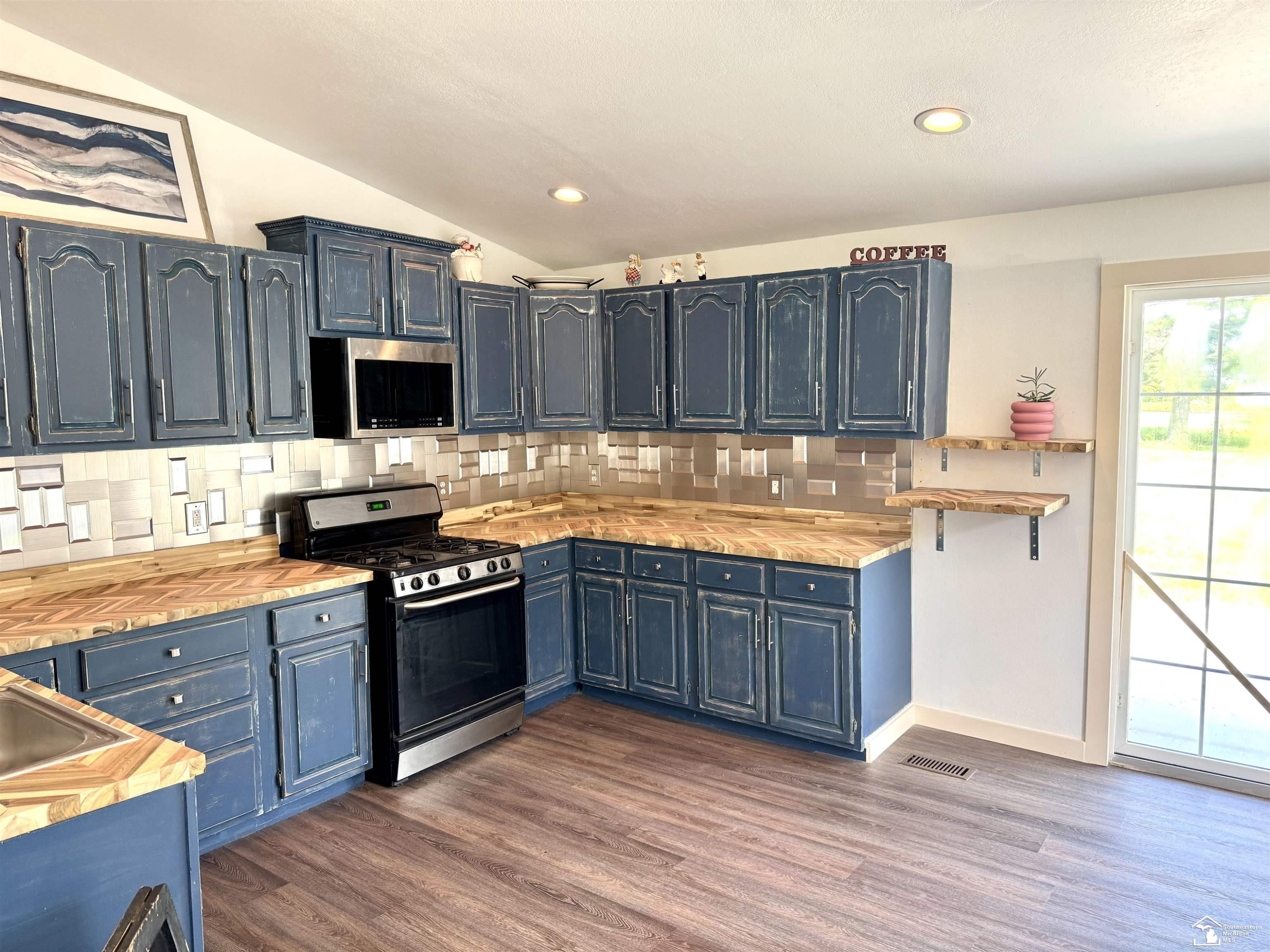 9714 S Dixie Highway, Erie, MI — Photo 15