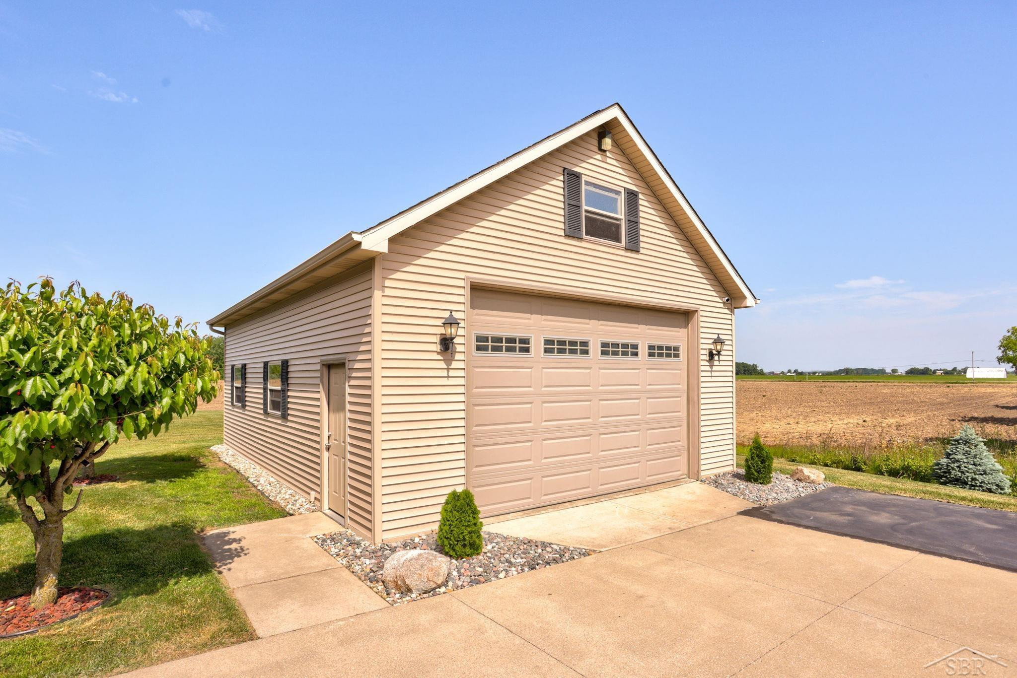 5859 N Center Road, Saginaw, MI 48604 — Photo 52