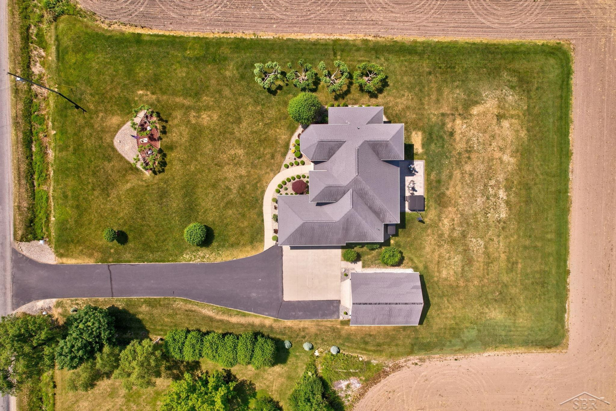5859 N Center Road, Saginaw, MI 48604 — Photo 57