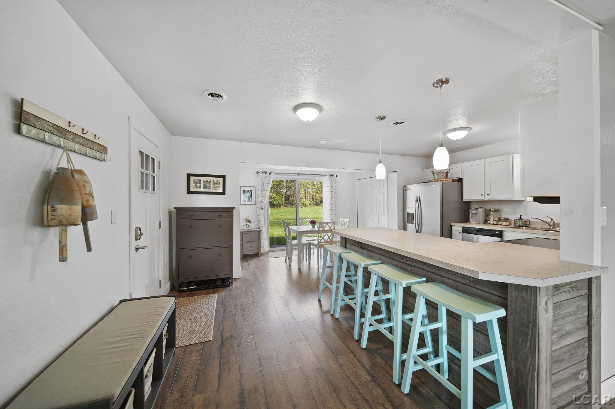 5541 Pleasant Valley Road, Manitou Beach, MI 49253 — Photo 10