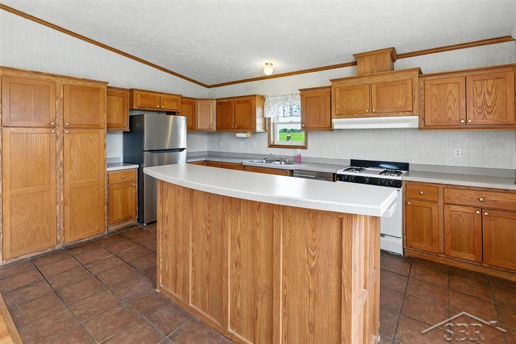 3227 S 11 Mile Road, Auburn, MI 48611 — Photo 11