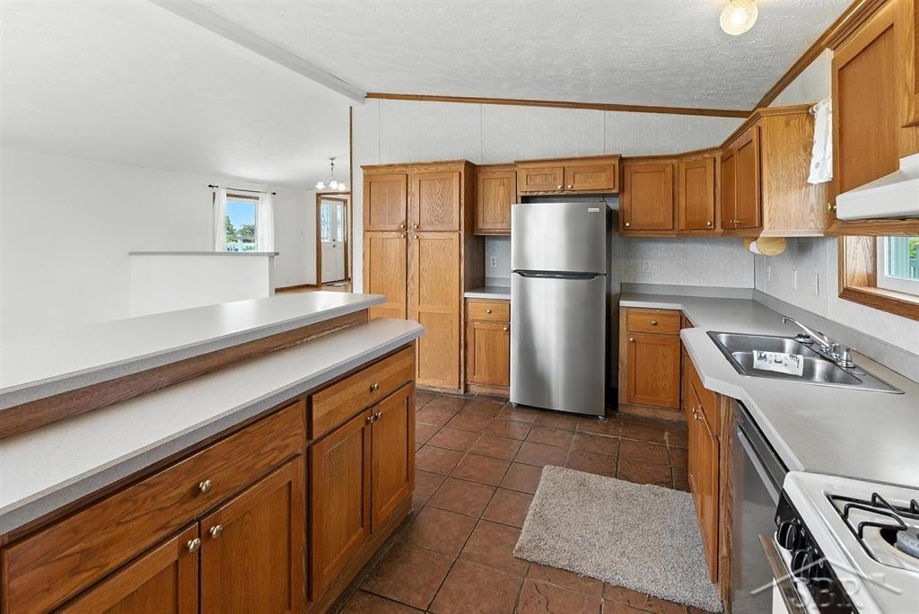 3227 S 11 Mile Road, Auburn, MI 48611 — Photo 13