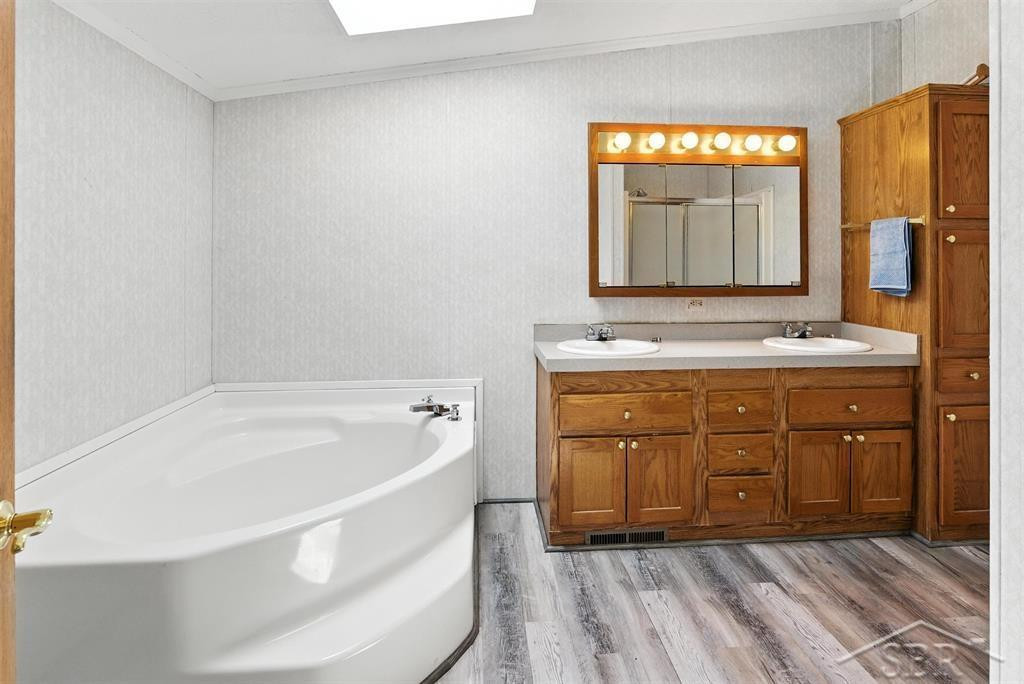 3227 S 11 Mile Road, Auburn, MI 48611 — Photo 16