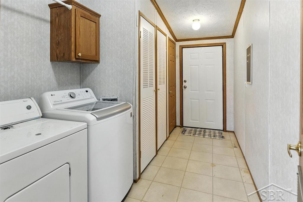 3227 S 11 Mile Road, Auburn, MI 48611 — Photo 27