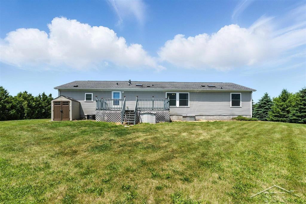 3227 S 11 Mile Road, Auburn, MI 48611 — Photo 37