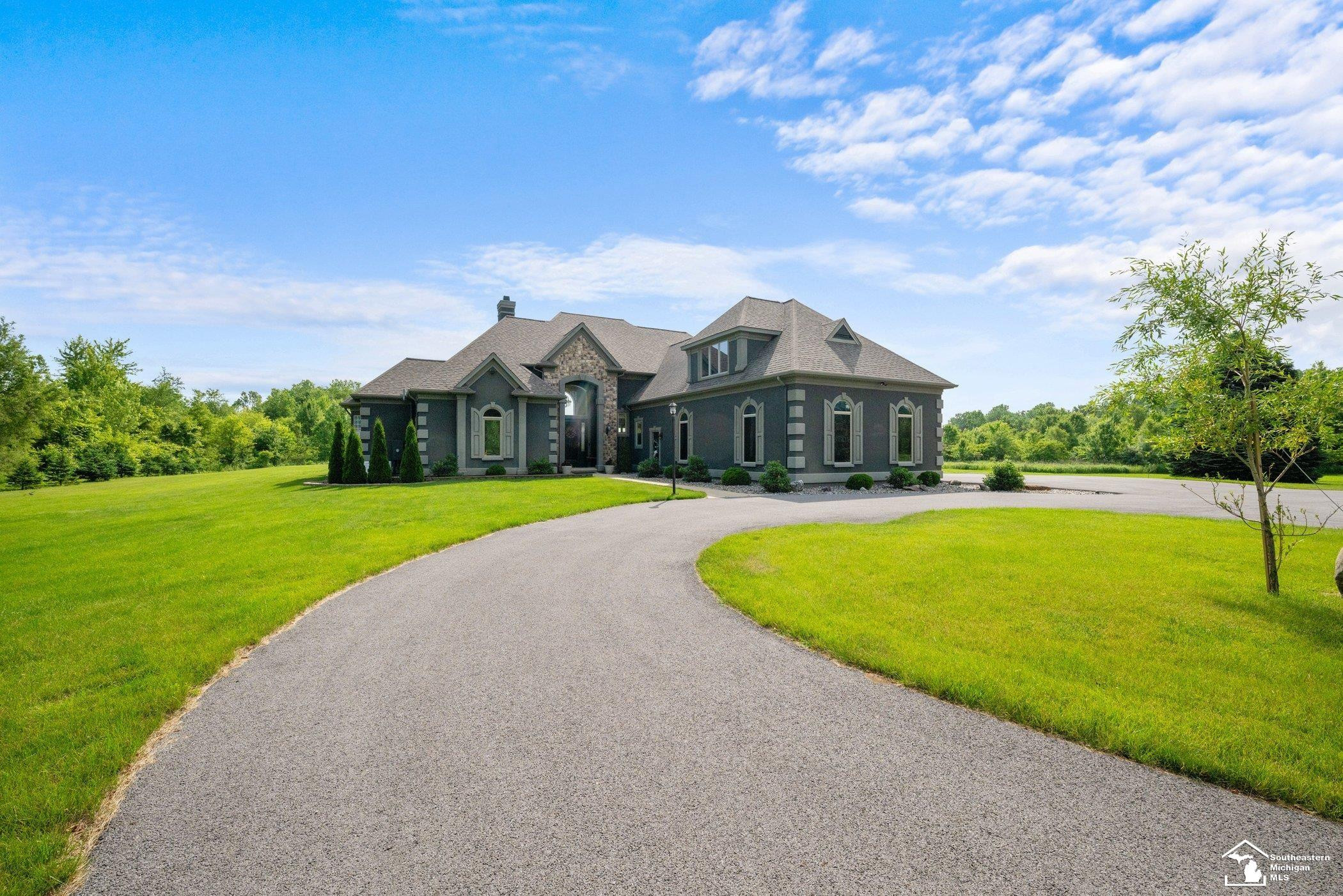 11694 Robinshire Street, Temperance, MI 48182 — Photo 2