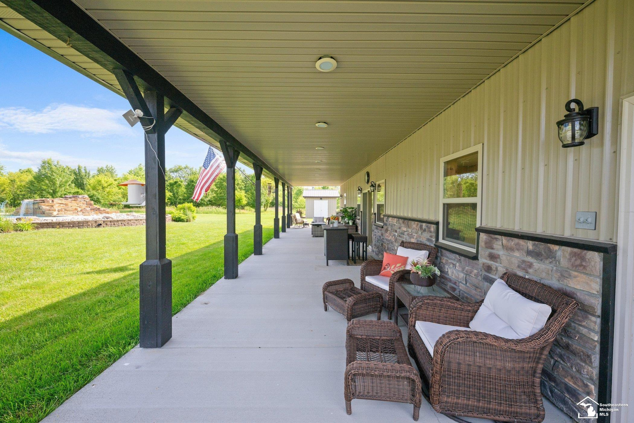 11694 Robinshire Street, Temperance, MI 48182 — Photo 36