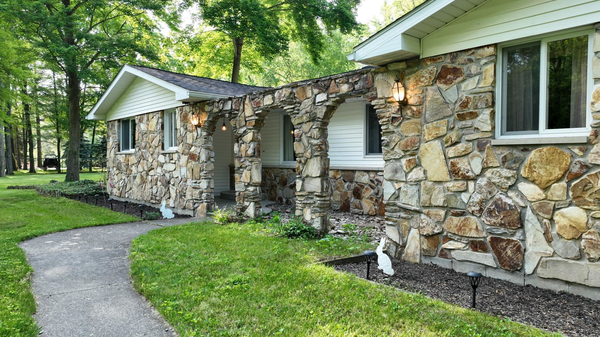 5724 E Townline Road, Birch Run, MI 48415 — Photo 3
