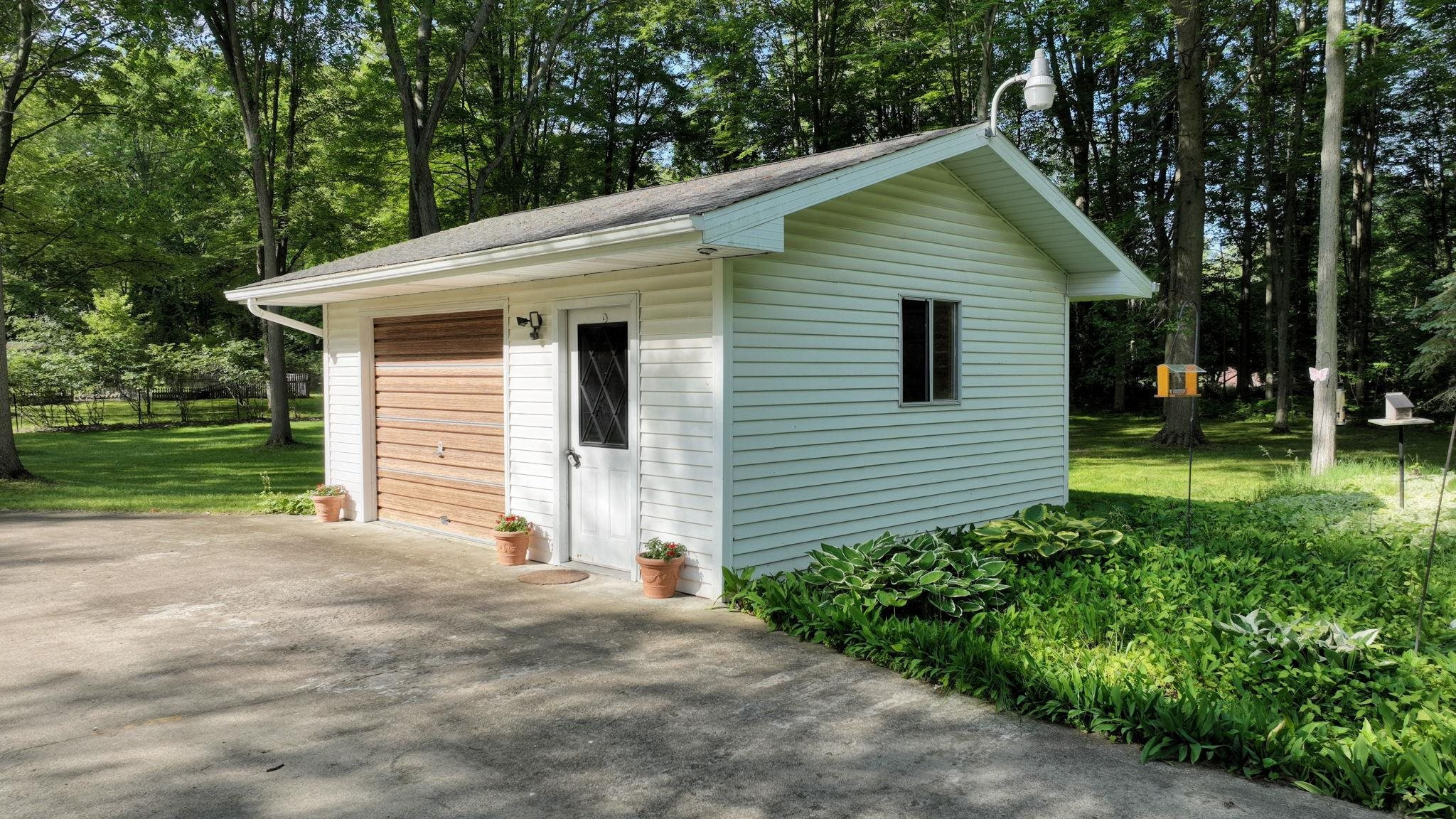 5724 E Townline Road, Birch Run, MI 48415 — Photo 48