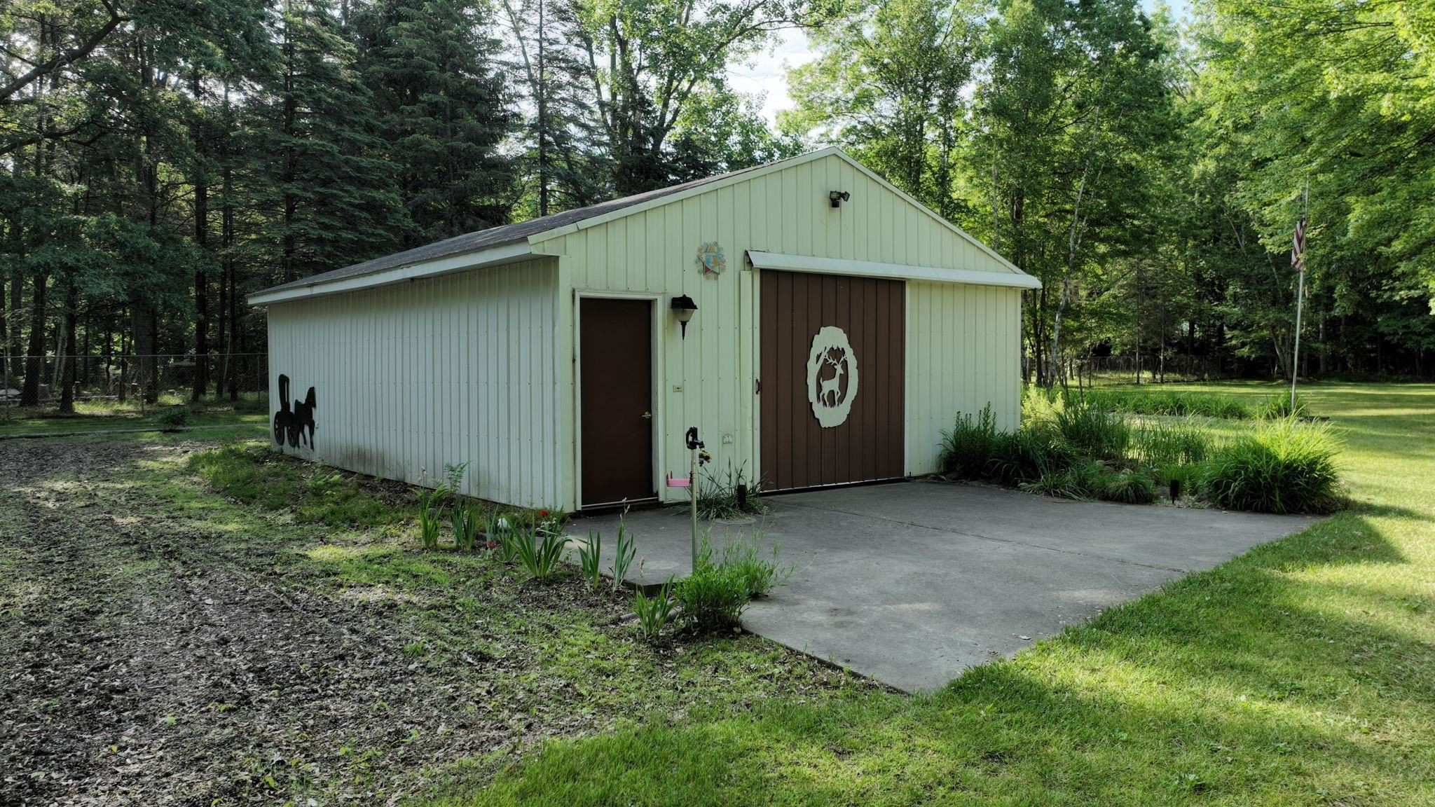5724 E Townline Road, Birch Run, MI 48415 — Photo 54
