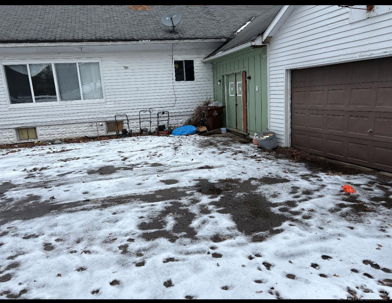 808 Carson Street, Albion, MI 49224 — Photo 7