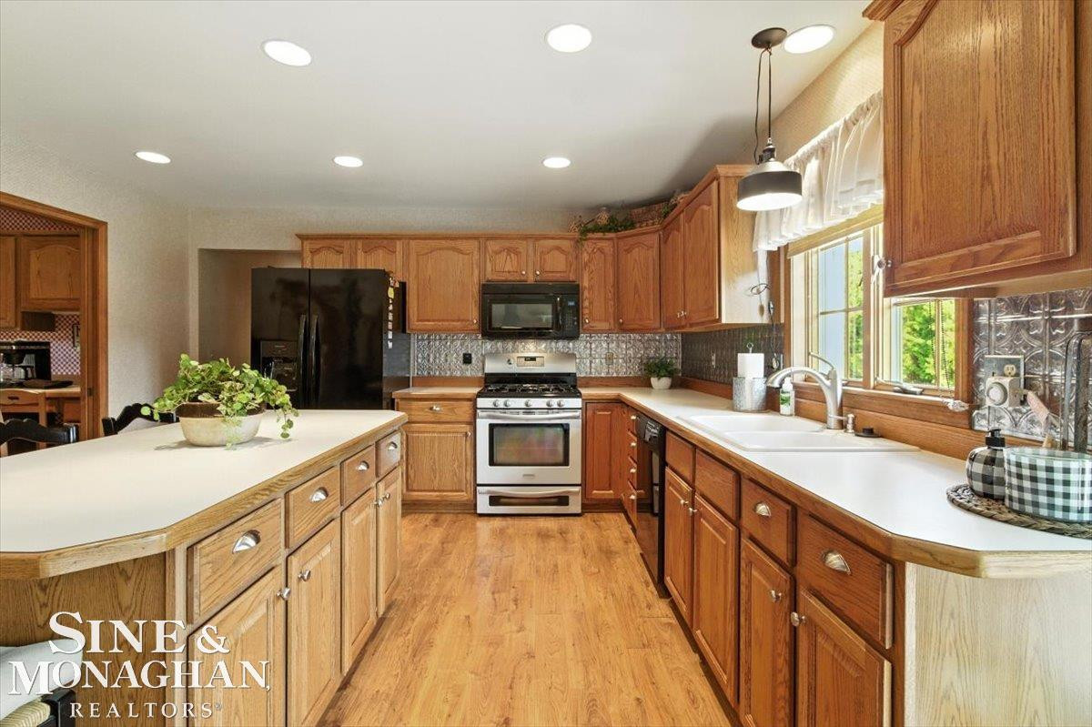 7119 Simons Street, Lexington, MI 48450 — Photo 11