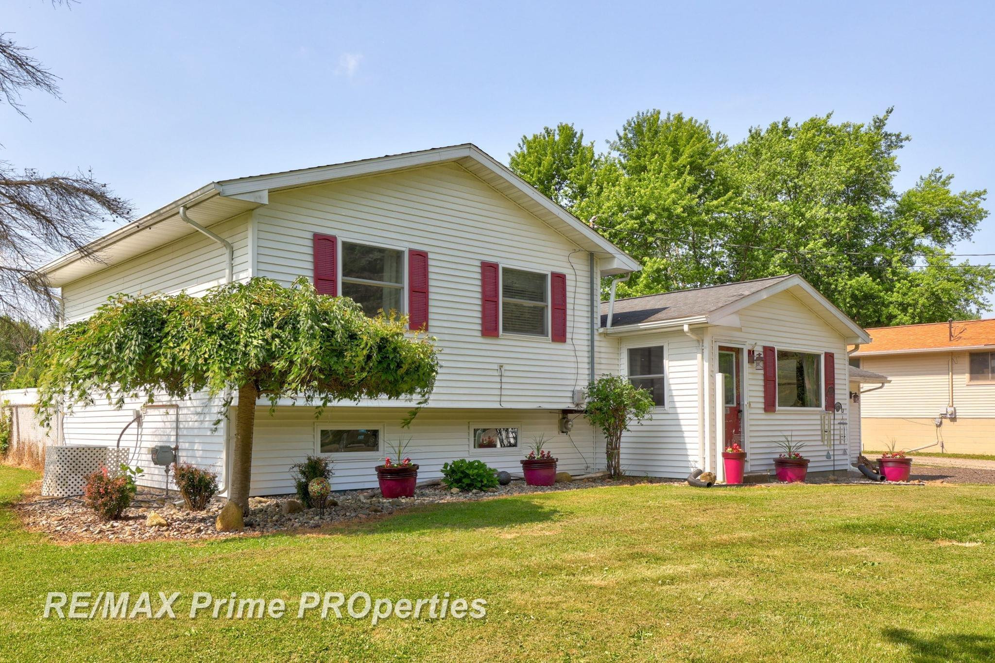 4078 E Lake Road, Clio, MI 48420 — Photo 2