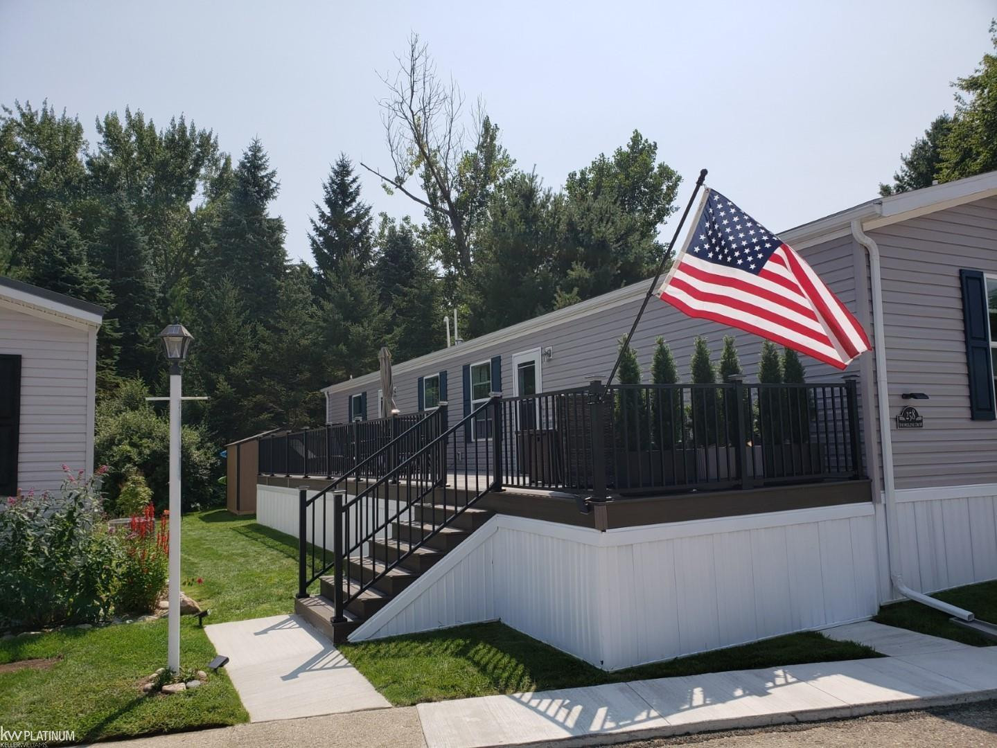 258 W Shoreline Drive, Port Sanilac, MI 48469 — Photo 4