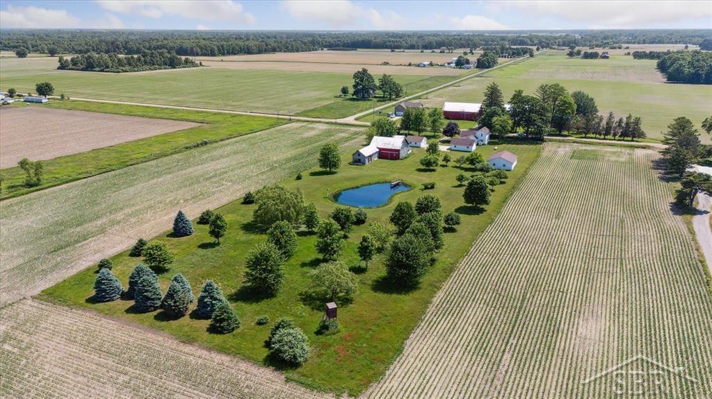 3715 NE Countyline Road, Merrill, MI 48637 — Photo 2