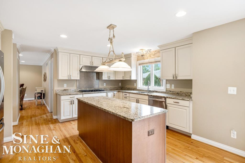 1001 Lake Shore Road, Grosse Pointe Shores, MI 48236 — Photo 10